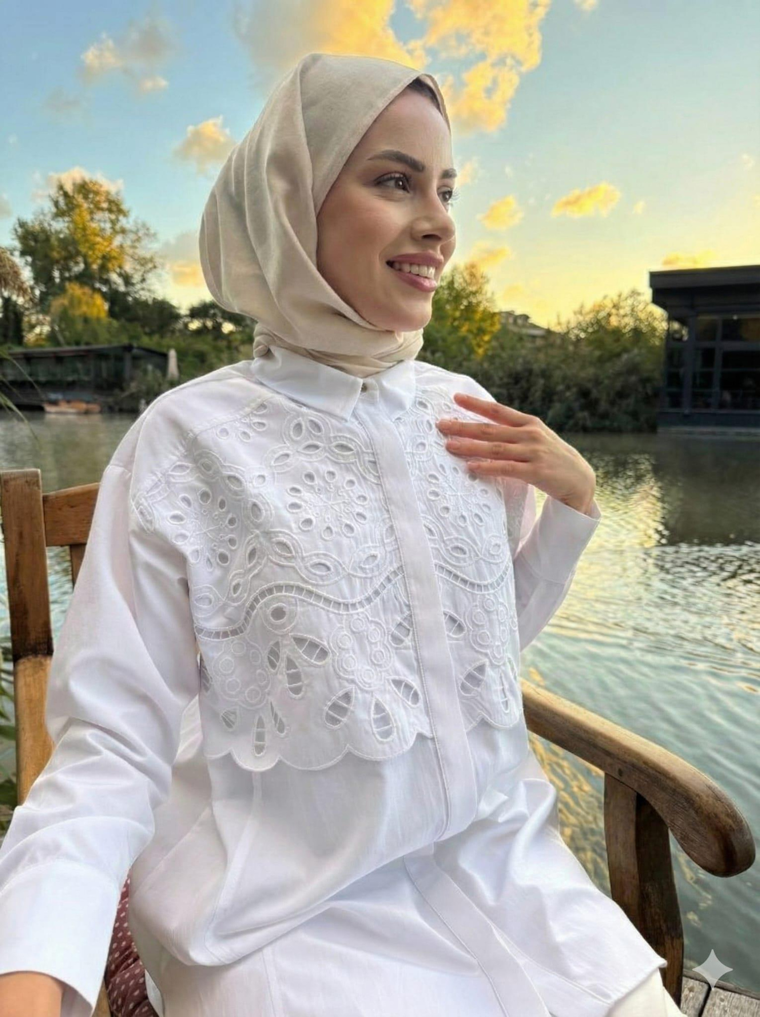 BRODE NAKIŞLI GÖMLEK