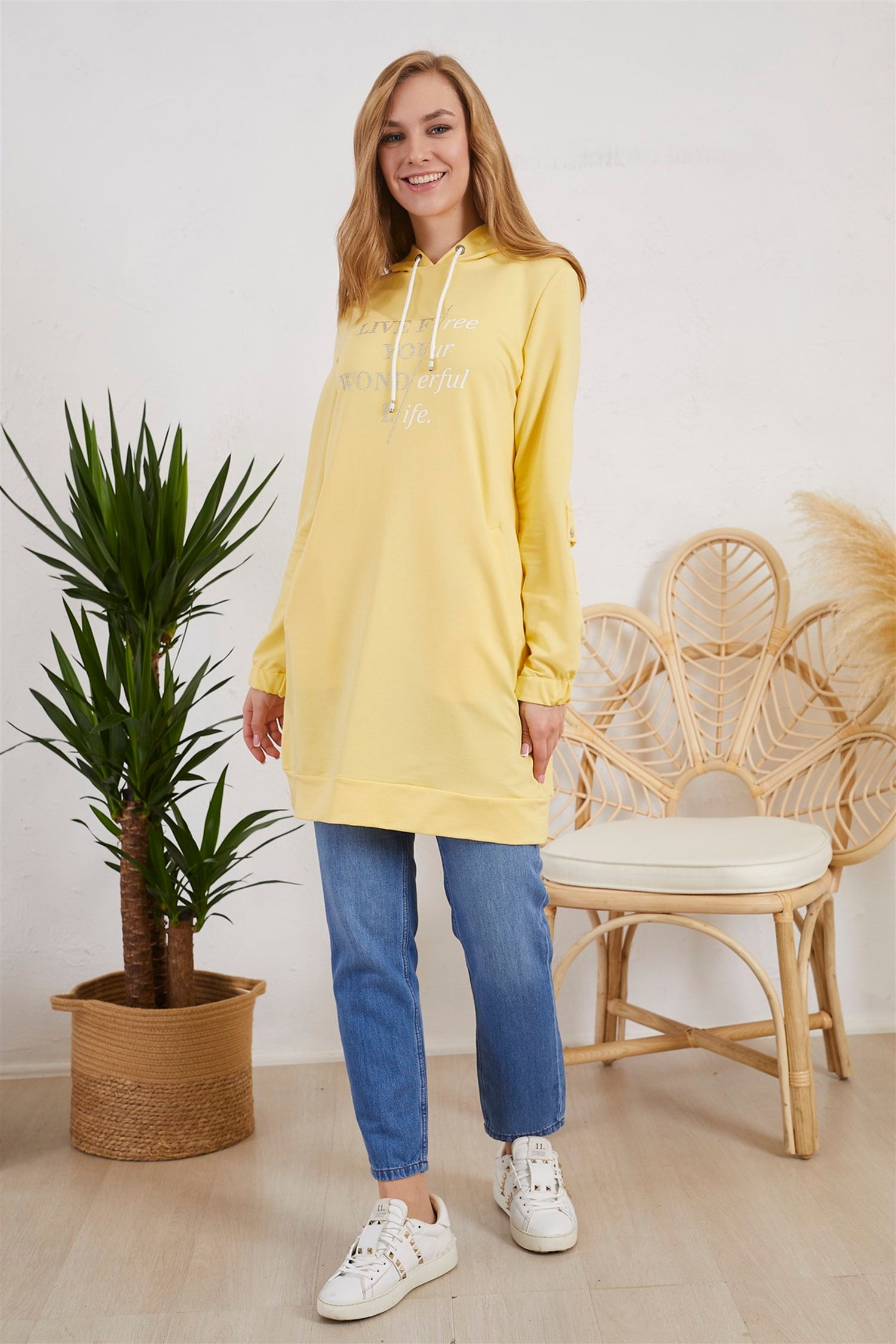 CEP AKSESUARLI BASKILI SWEATSHIRT