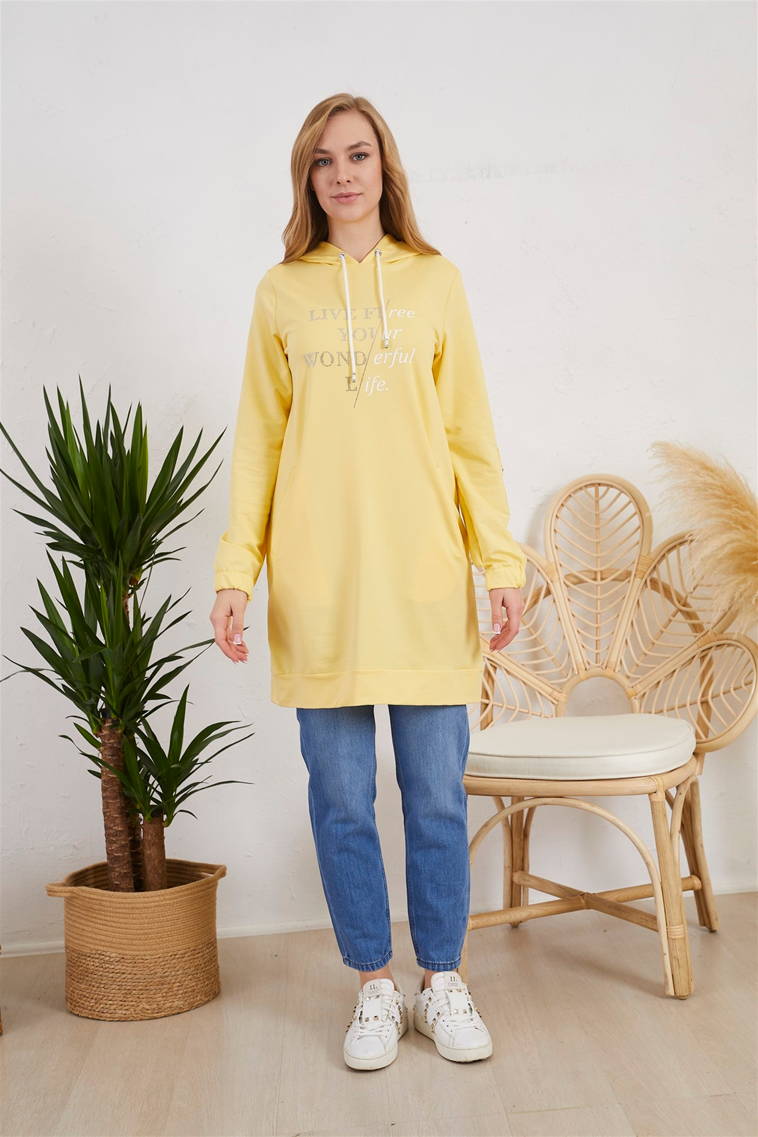 CEP AKSESUARLI BASKILI SWEATSHIRT