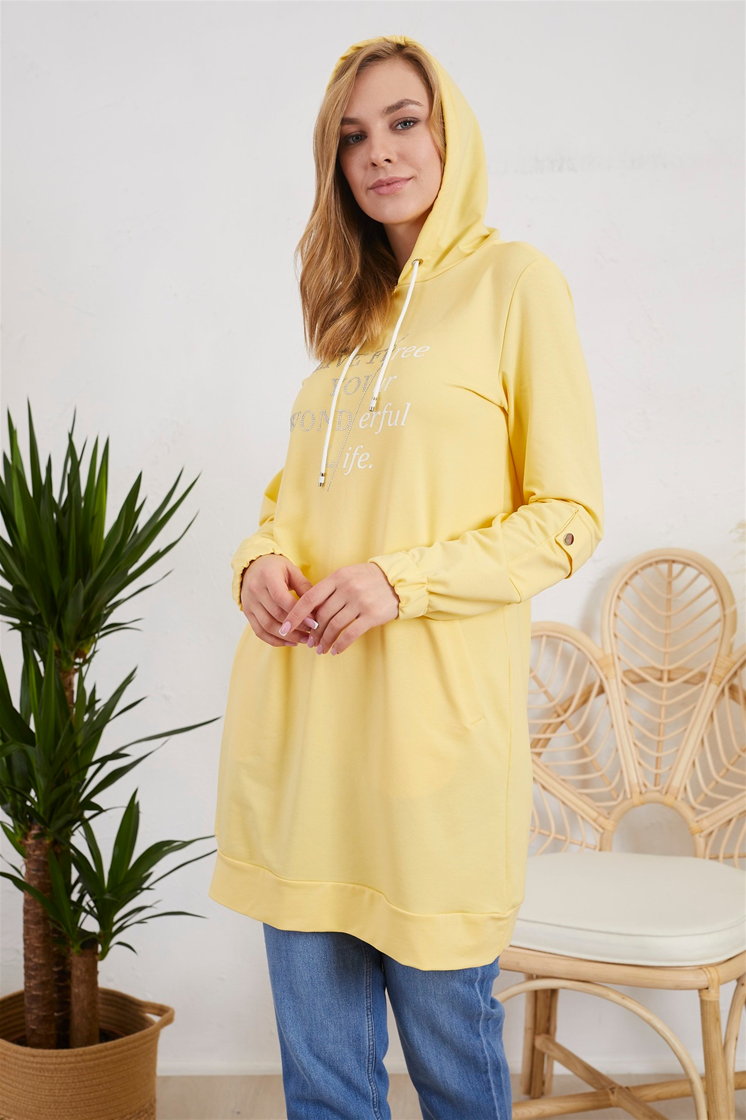 CEP AKSESUARLI BASKILI SWEATSHIRT