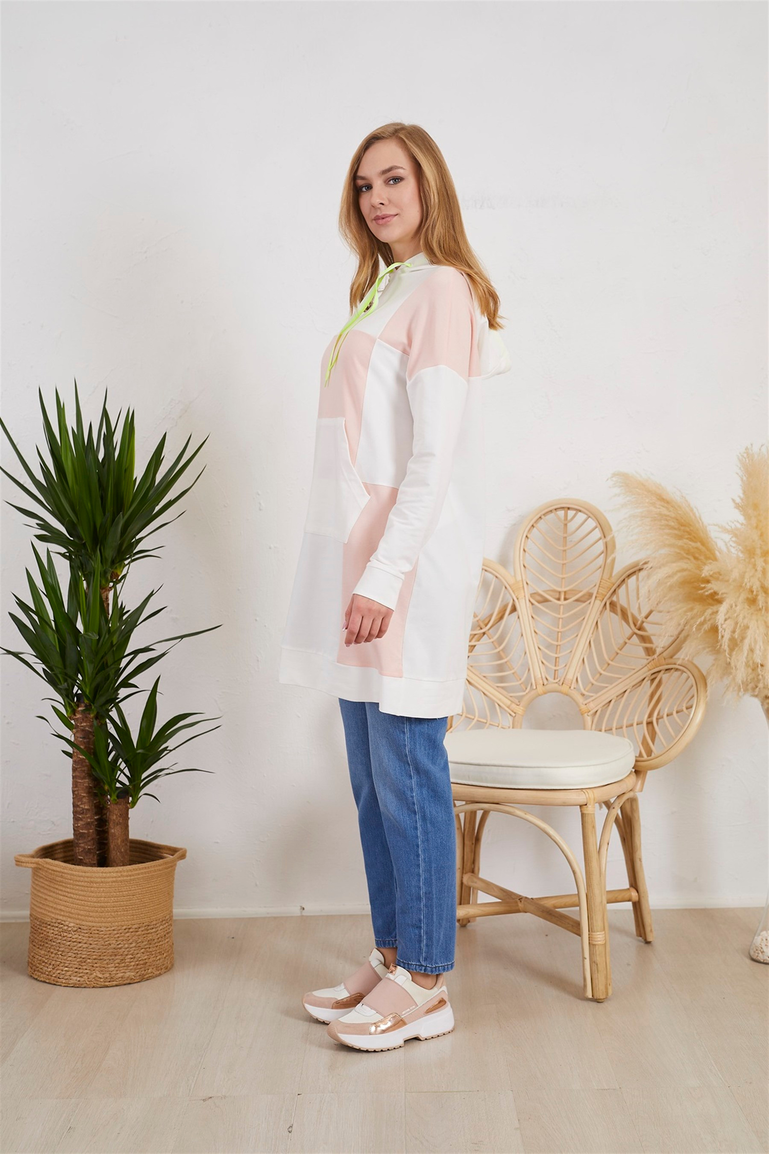 KANGURU CEPLİ SWEATSHIRT