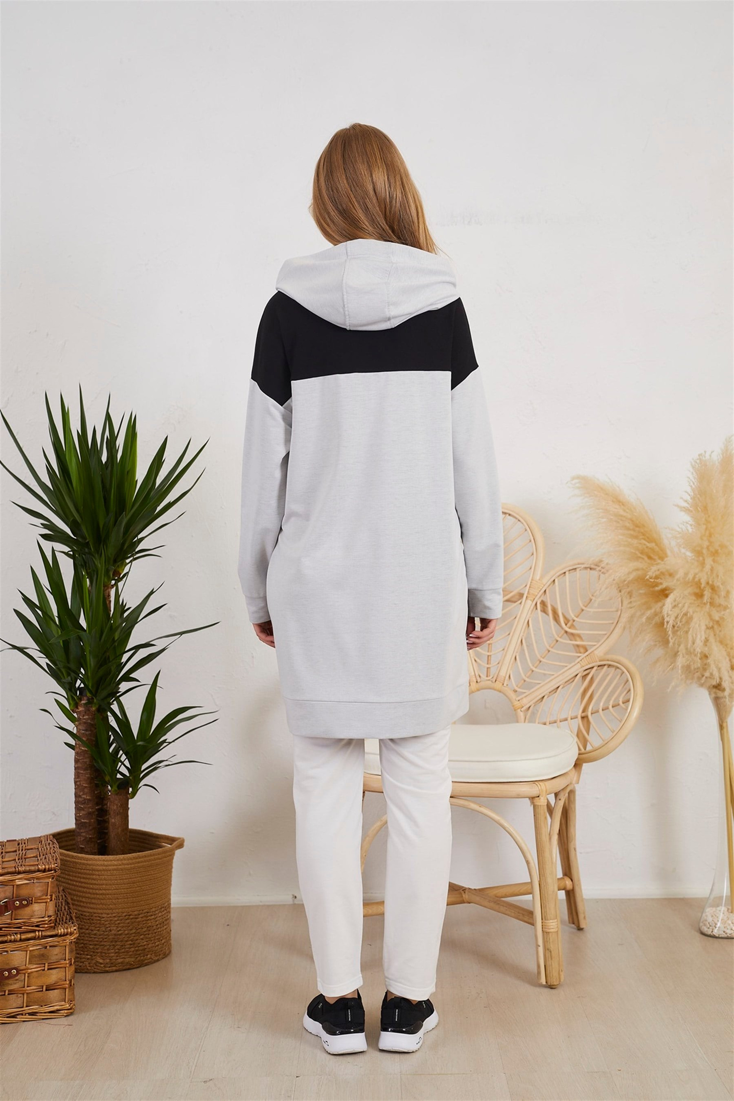 KANGURU CEPLİ SWEATSHIRT
