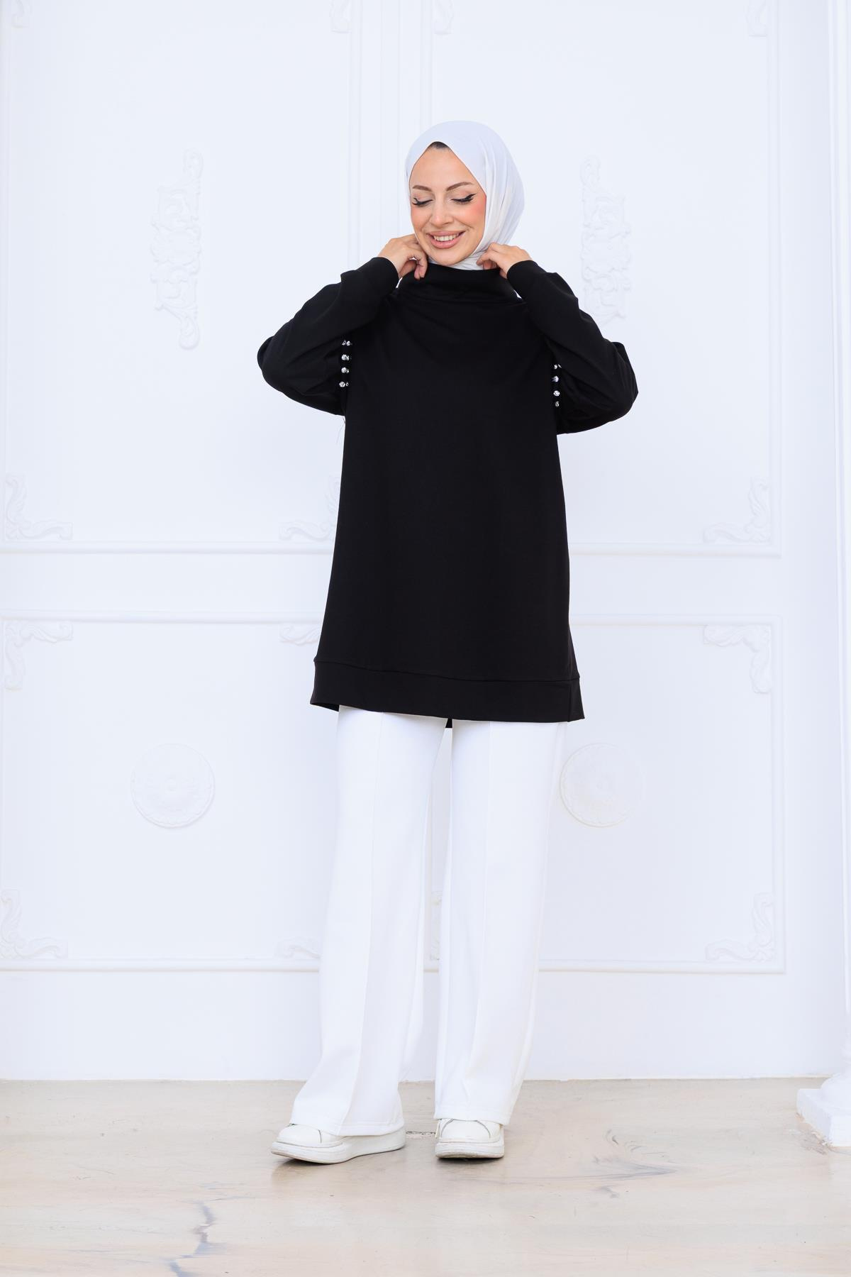 TAŞ DETAYLI DİK YAKA SWEATSHIRT