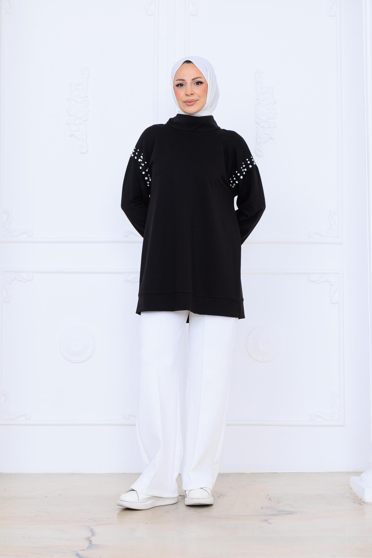 TAŞ DETAYLI DİK YAKA SWEATSHIRT