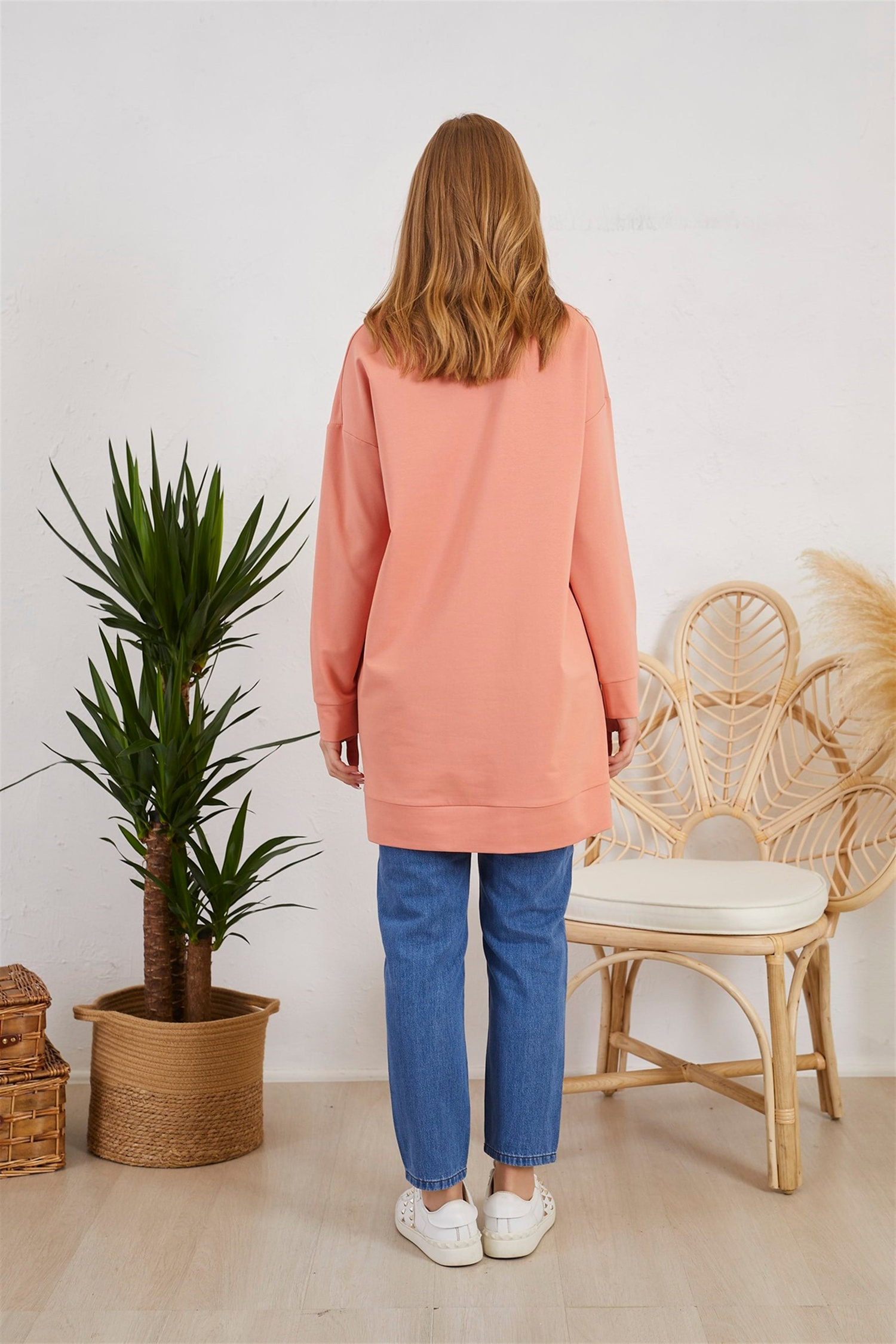 TAŞ DETAYLI SWEATSHIRT