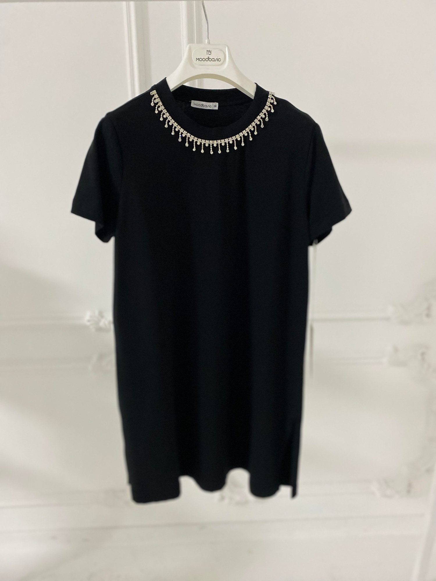 TAŞLI ŞERİTLİ T-SHIRT