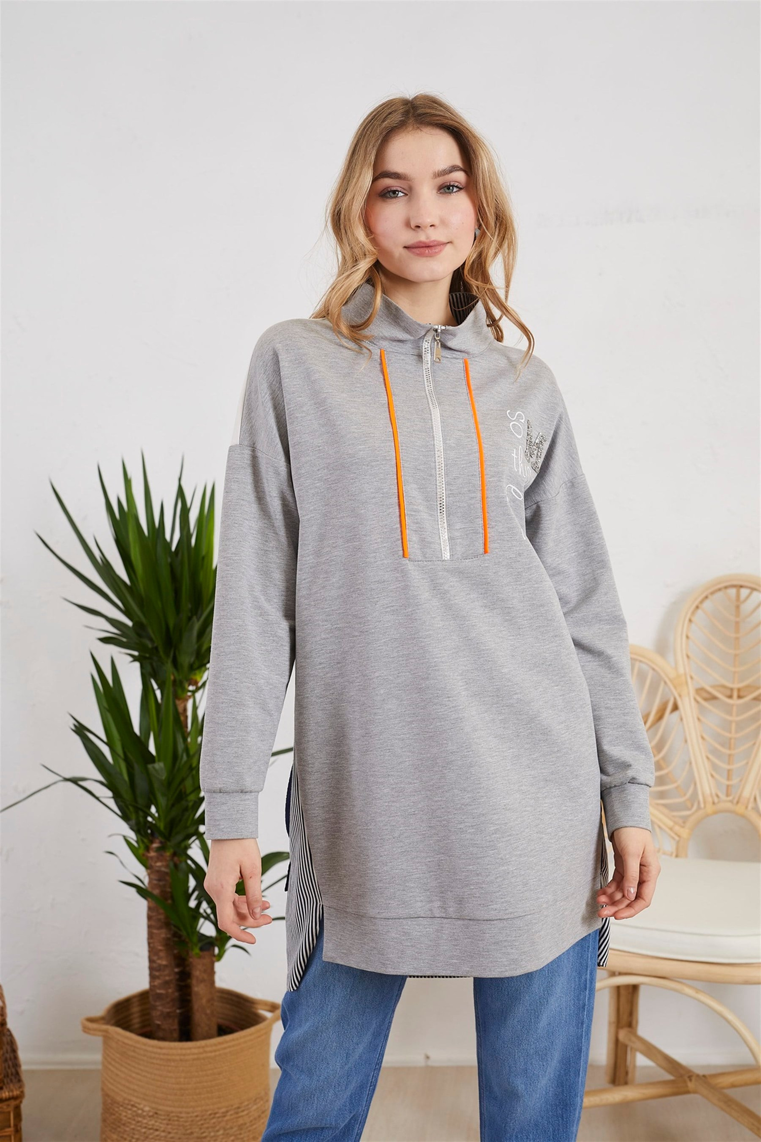 YARIM FERMUARLI SWEATSHİRT
