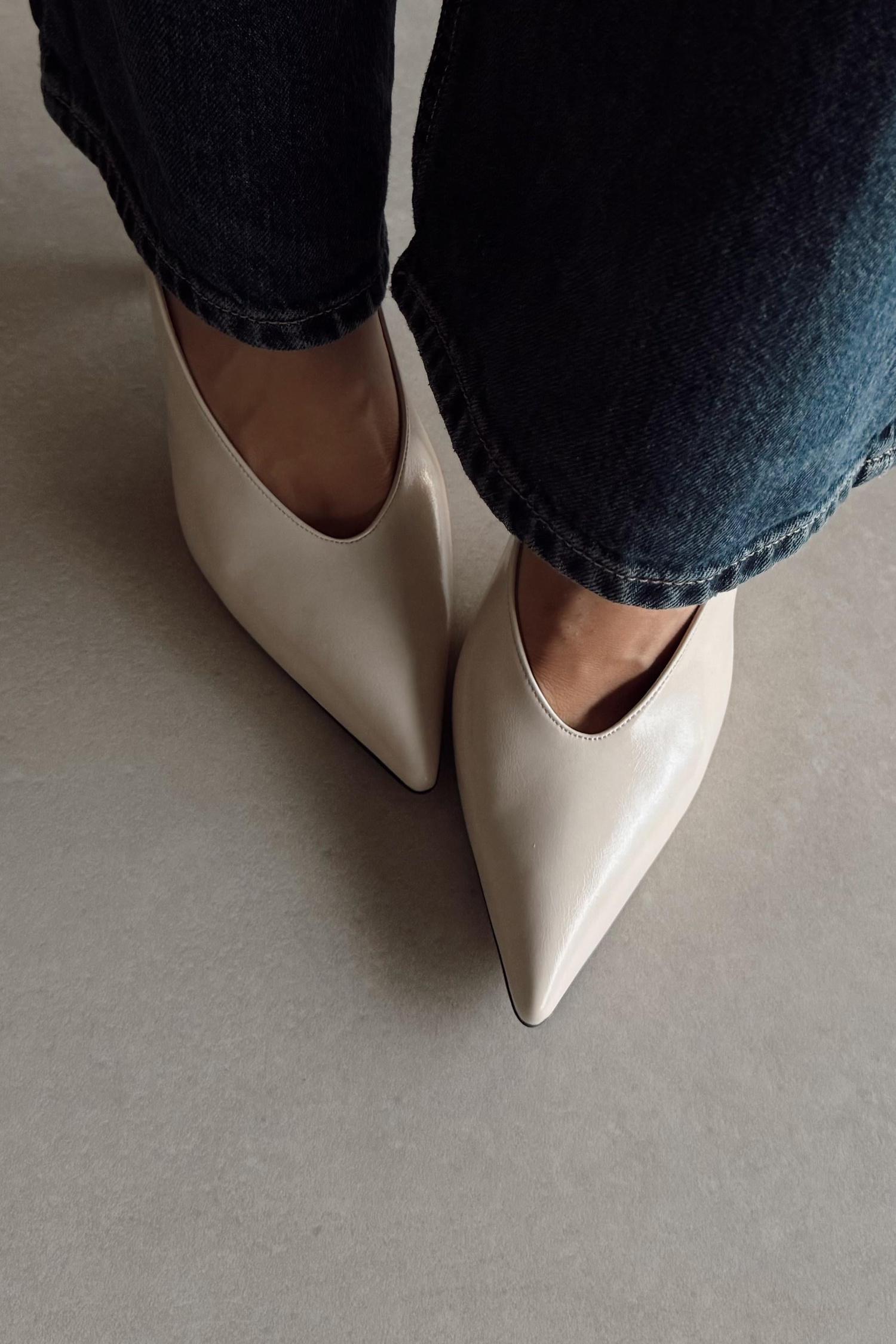Bella Kırık Beyaz Stiletto