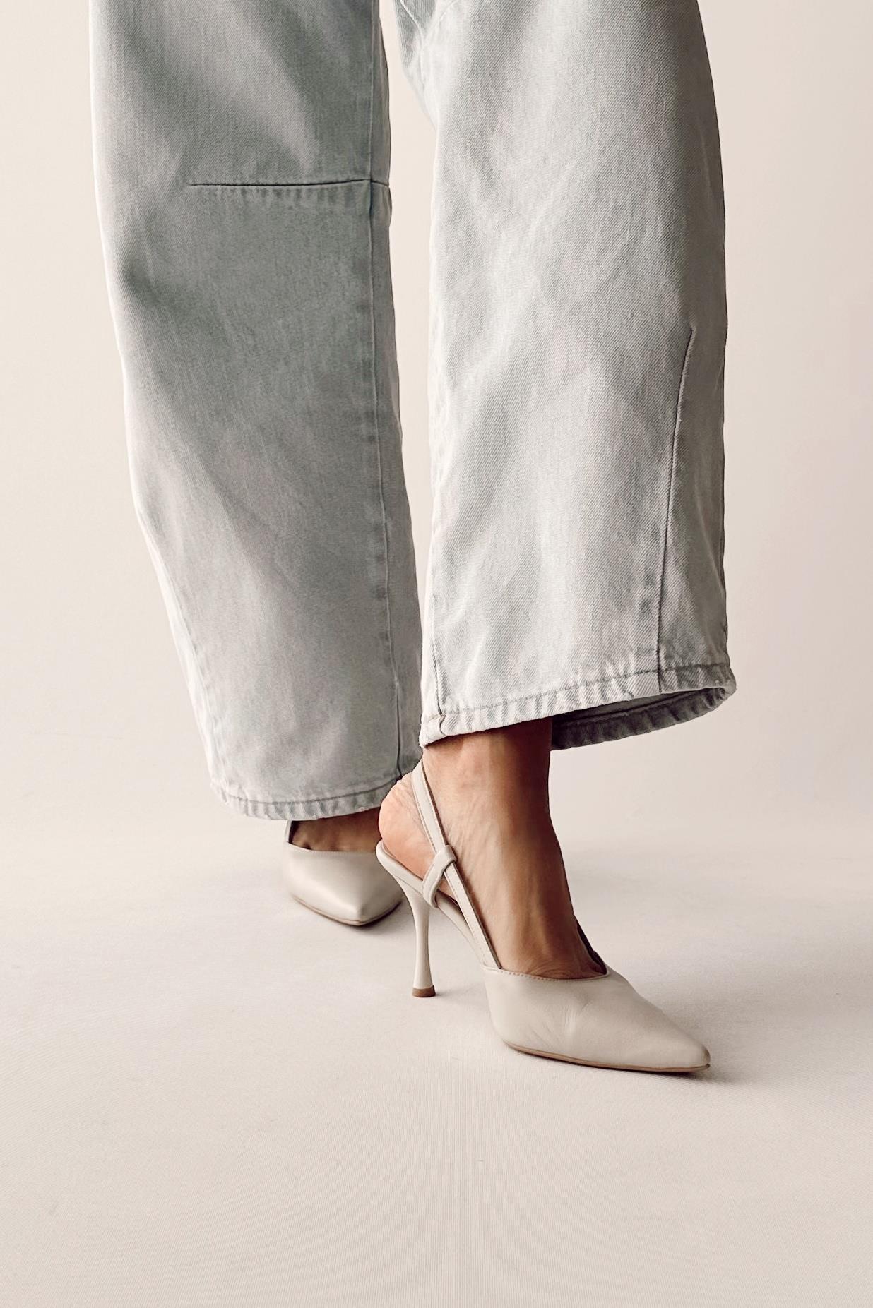 Camellia Bej Hakiki Deri Stiletto