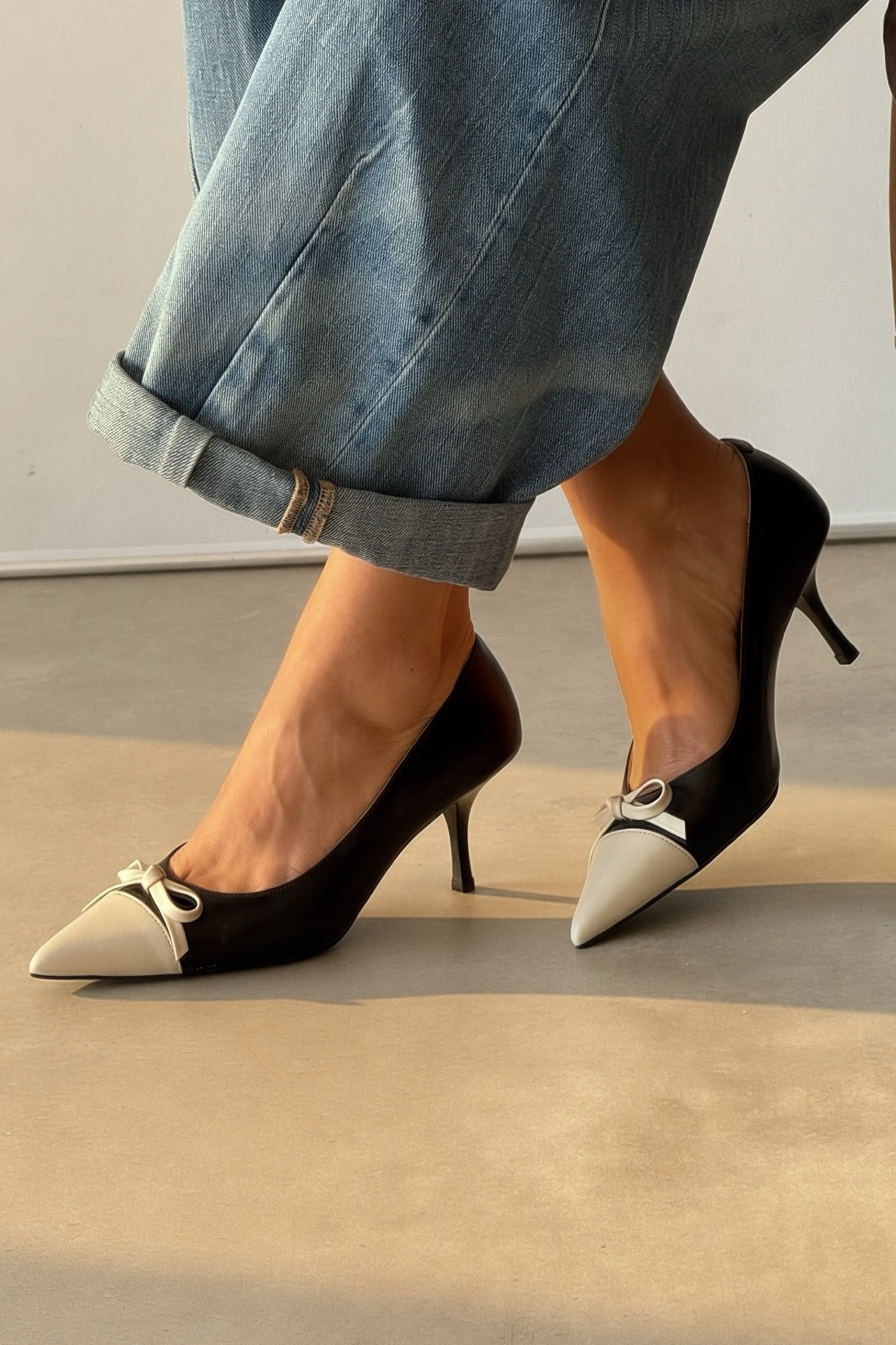 Carla Siyah Hakiki Deri Stiletto 