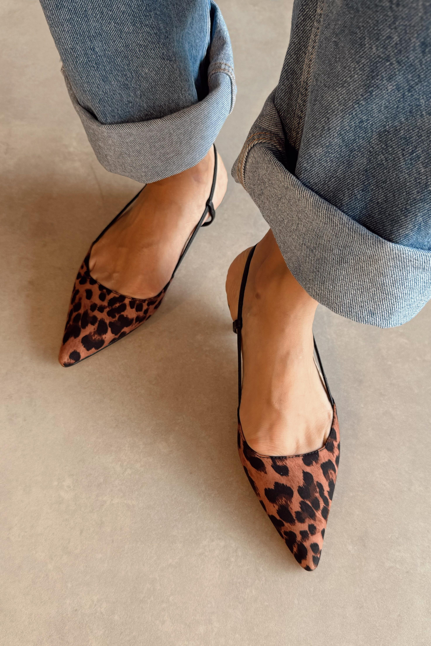 Cherry Leopar Desenli Mini Topuklu Ayakkabı