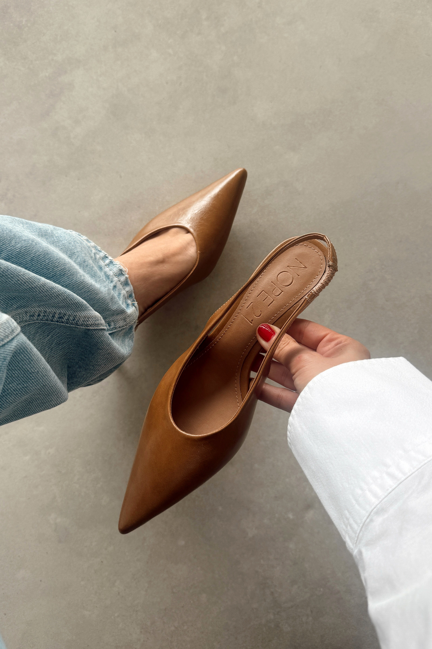 Monica Karamel Stiletto 