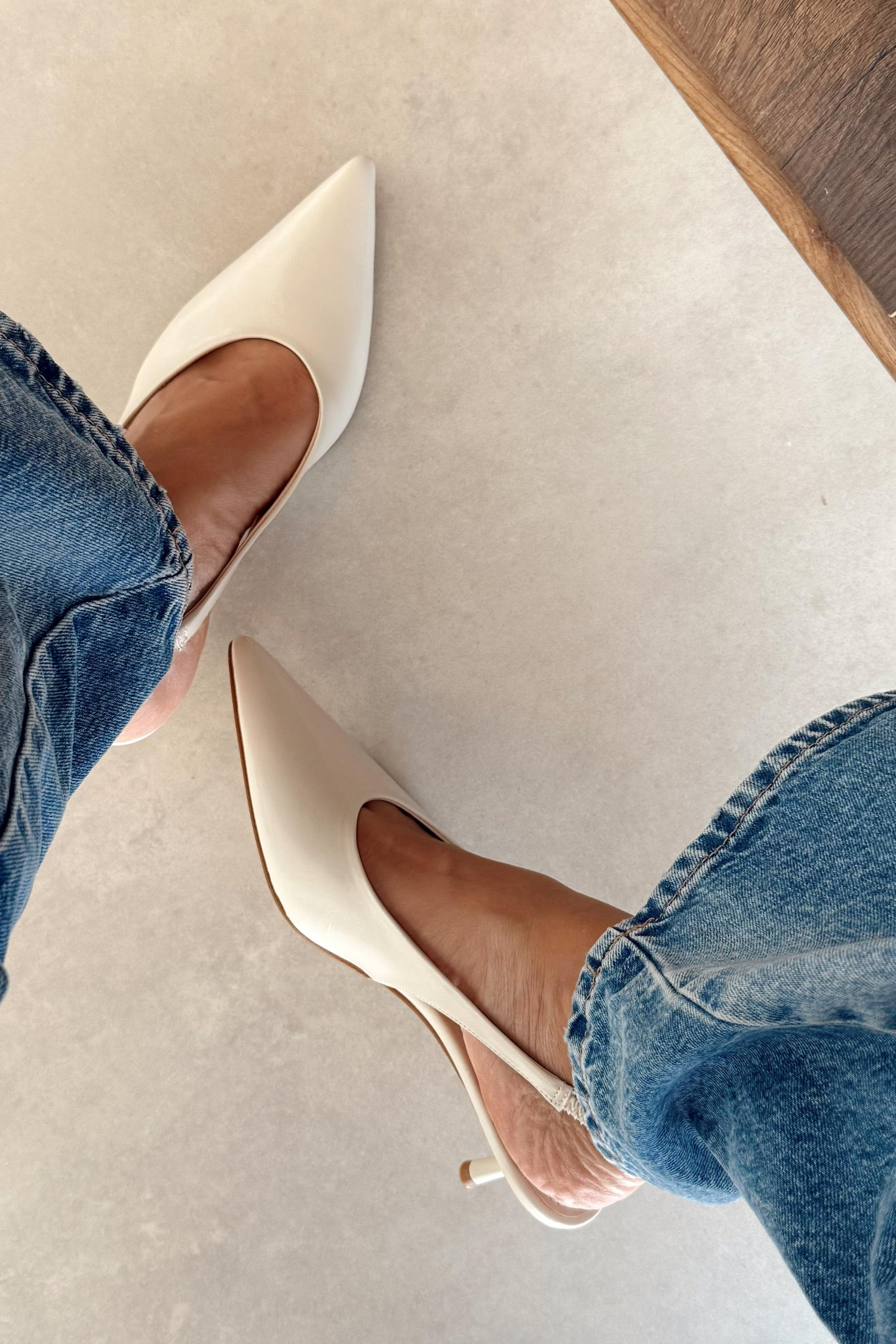 Monica Kırık Beyaz Stiletto 