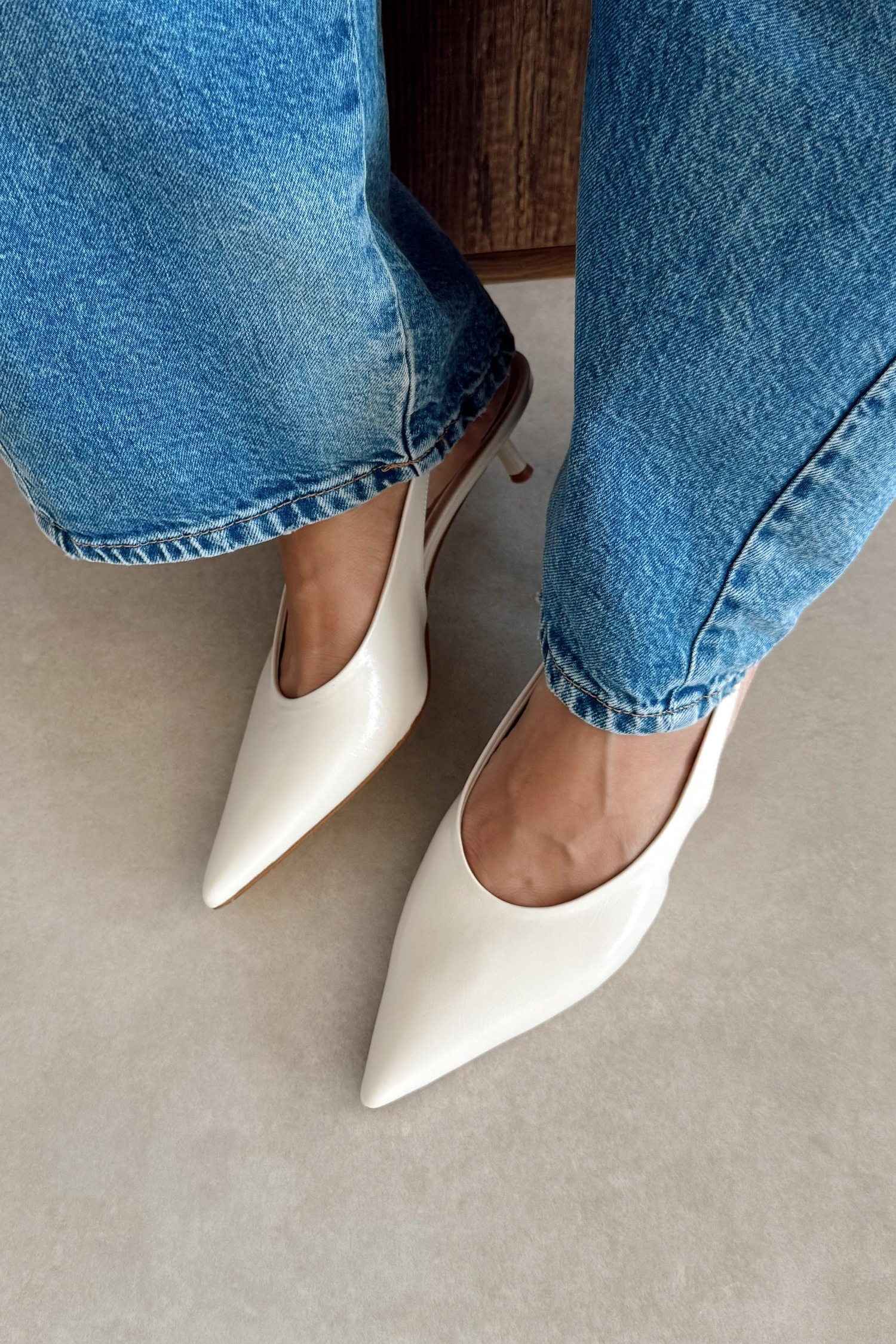 Monica Kırık Beyaz Stiletto 