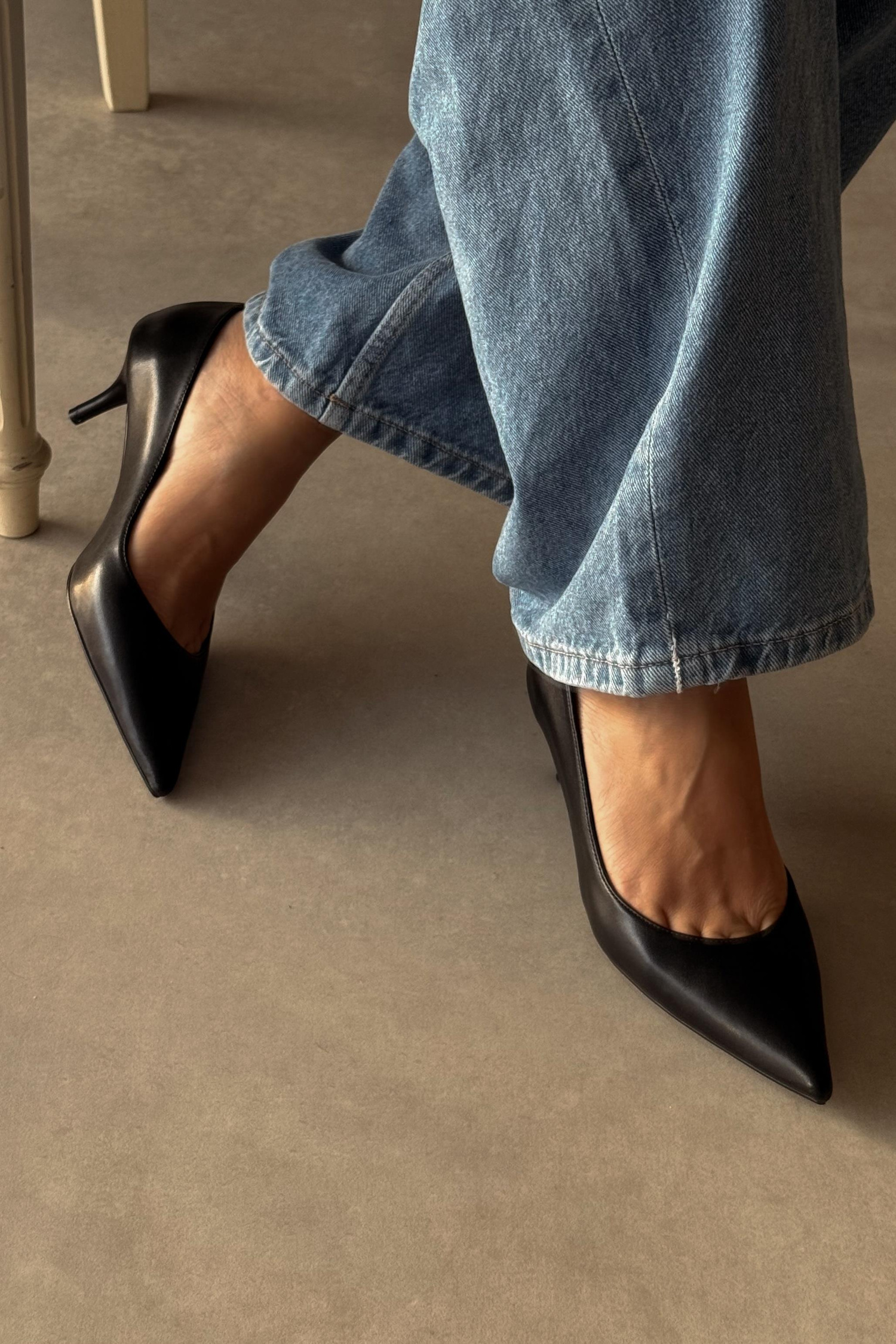 Sava Siyah Hakiki Deri Stiletto