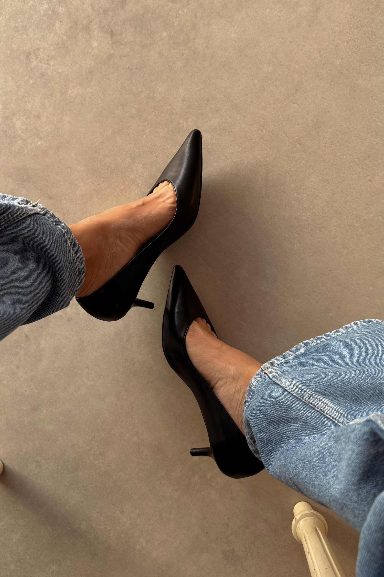 Sava Siyah Hakiki Deri Stiletto
