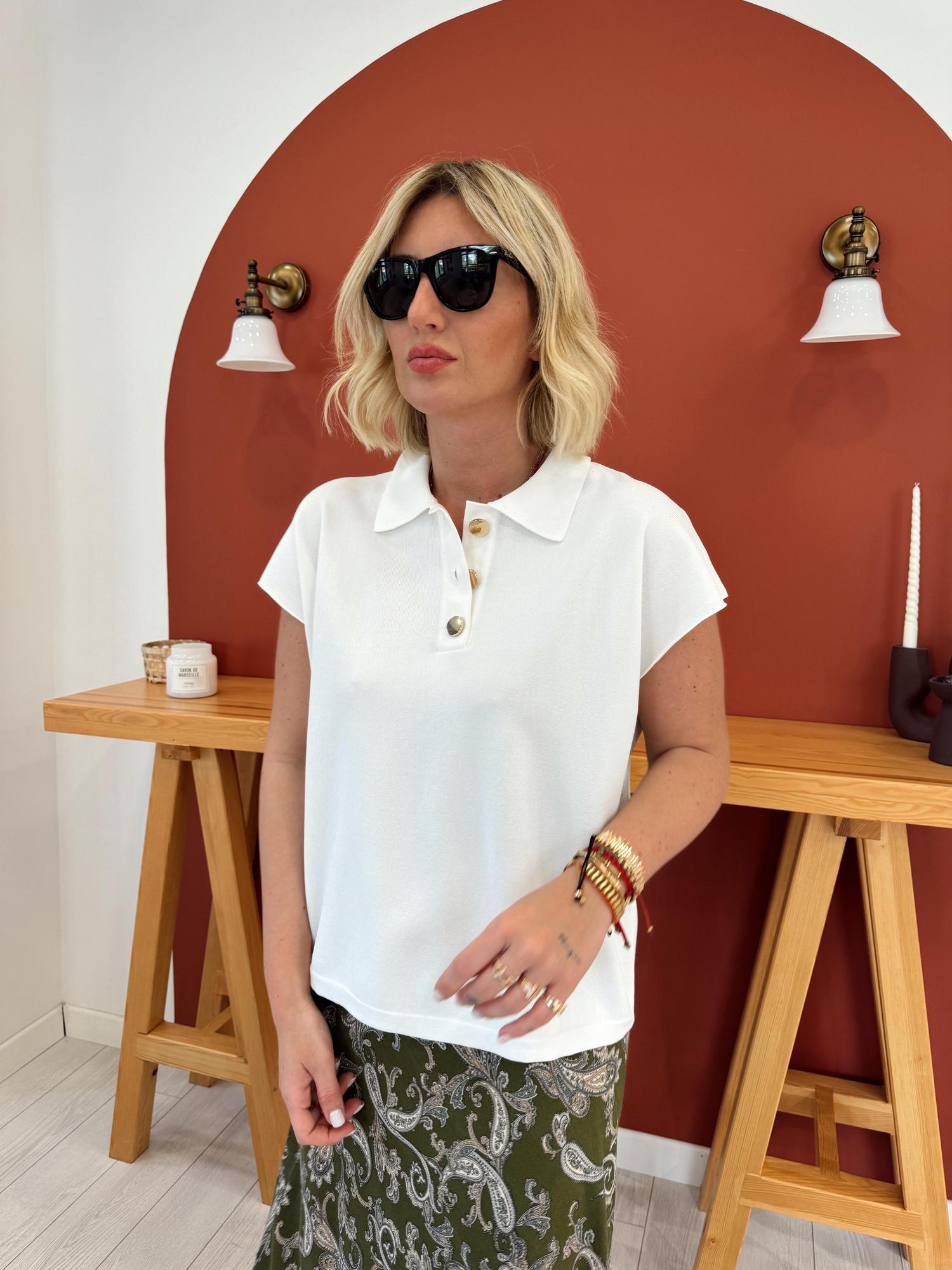 Orjinal Model Polo Yaka Gold Düğmeli Ekru Triko