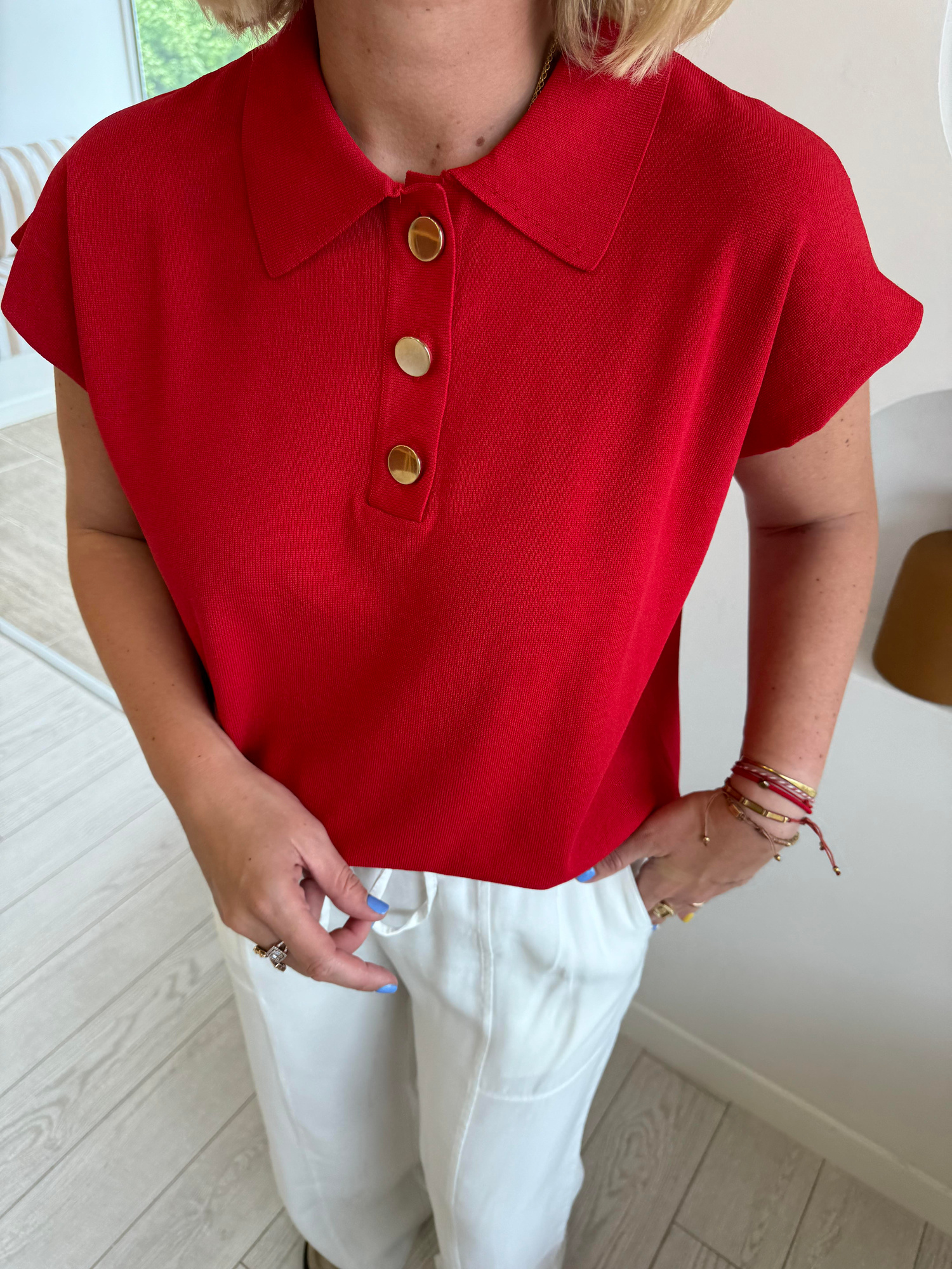 Orjinal Model Polo Yaka Gold Düğmeli Kırmızı Triko