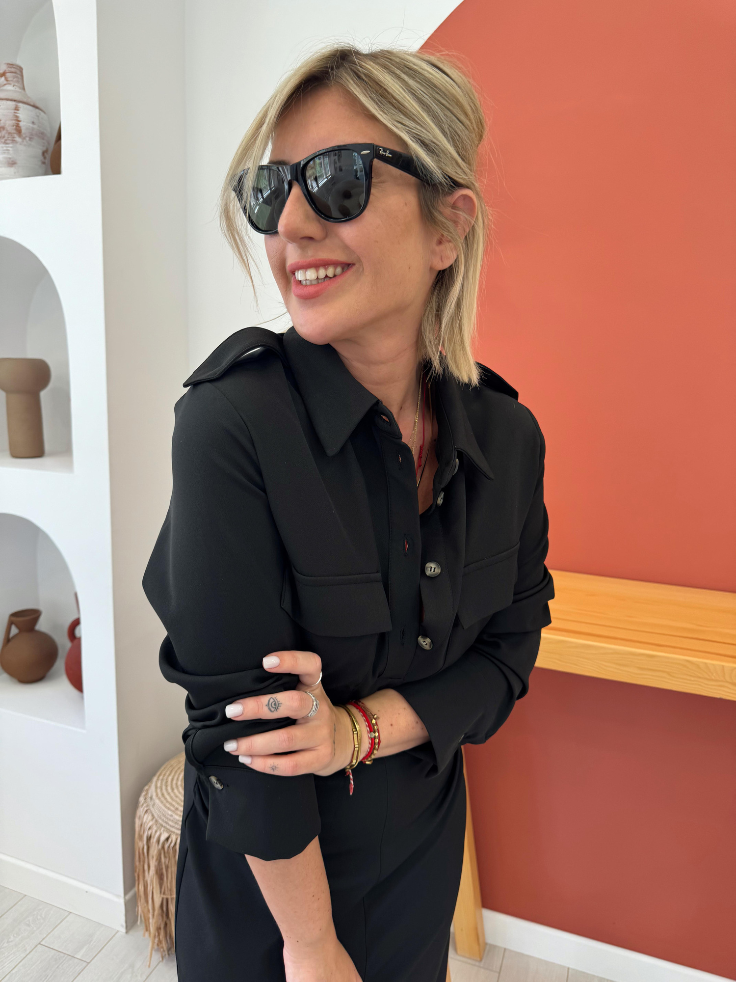 Orjinal Model Yarım Düğmeli Likralı Siyah Elbise