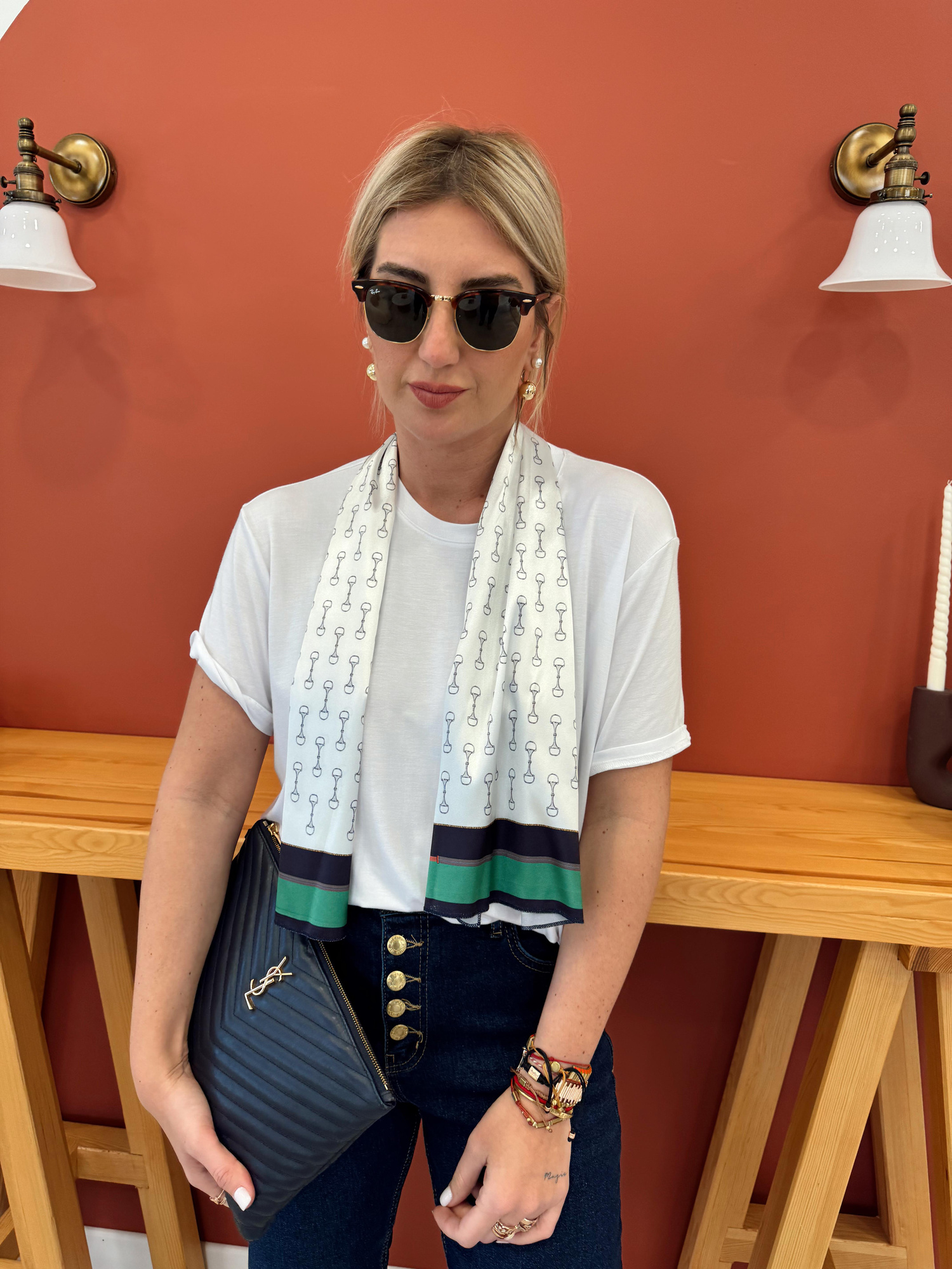 Yeşil Saten Şallı Beyaz Modal T-shirt