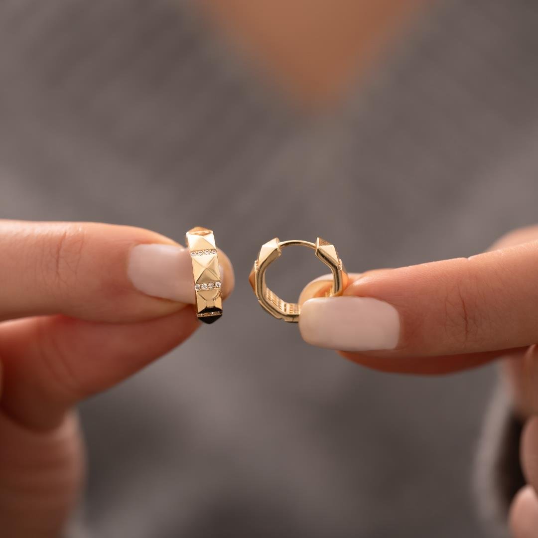 14 Ayar Altın Dörtgen Kesim Küpe