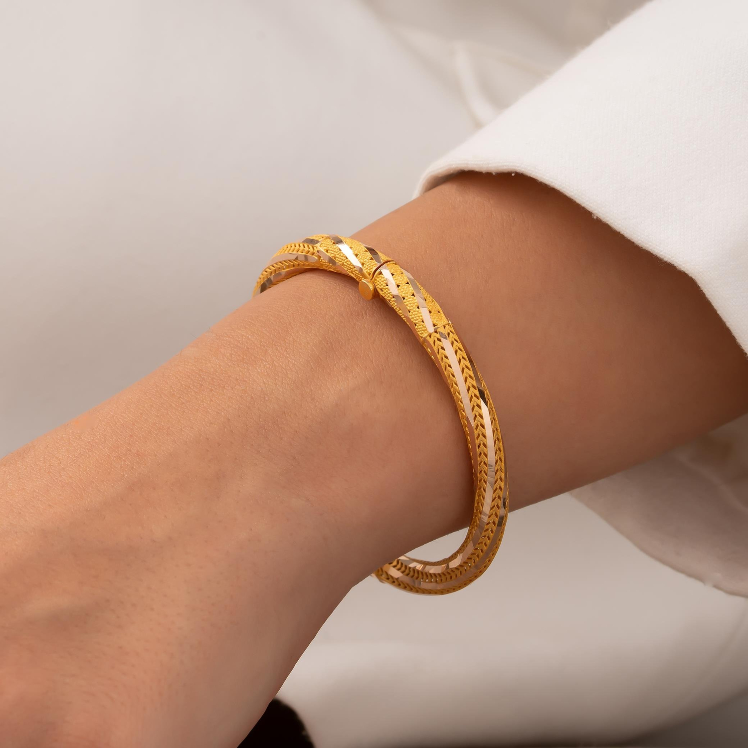 Desenli 14 Ayar Altın Bilezik