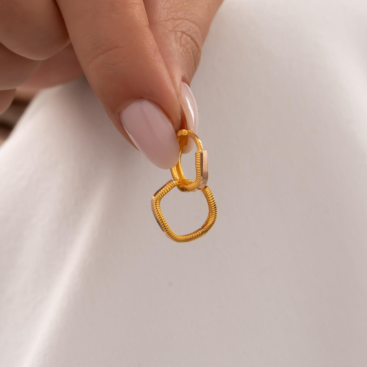 Geometrik Model 14 Ayar Altın Küpe