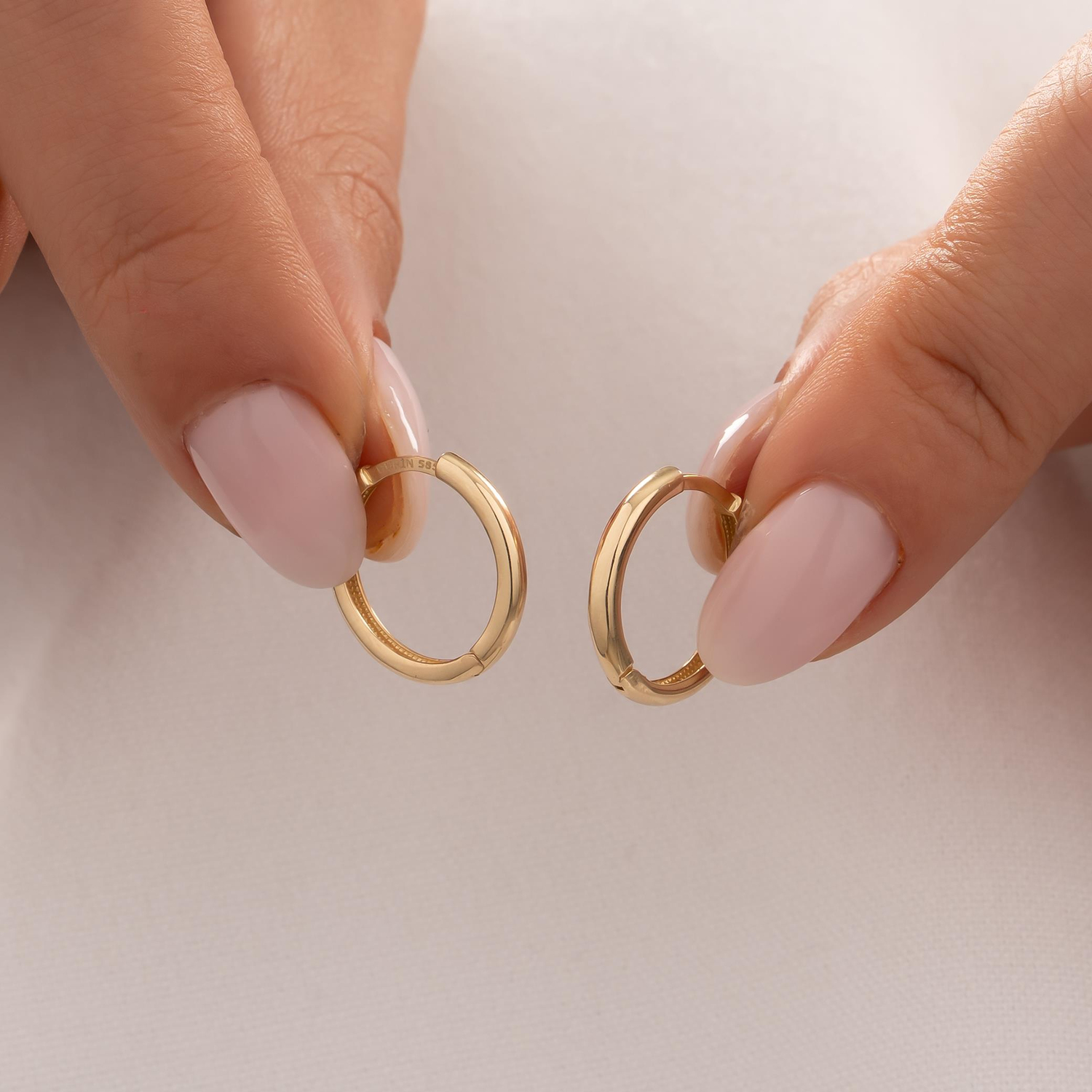 Halka 14 Ayar Altın Küpe