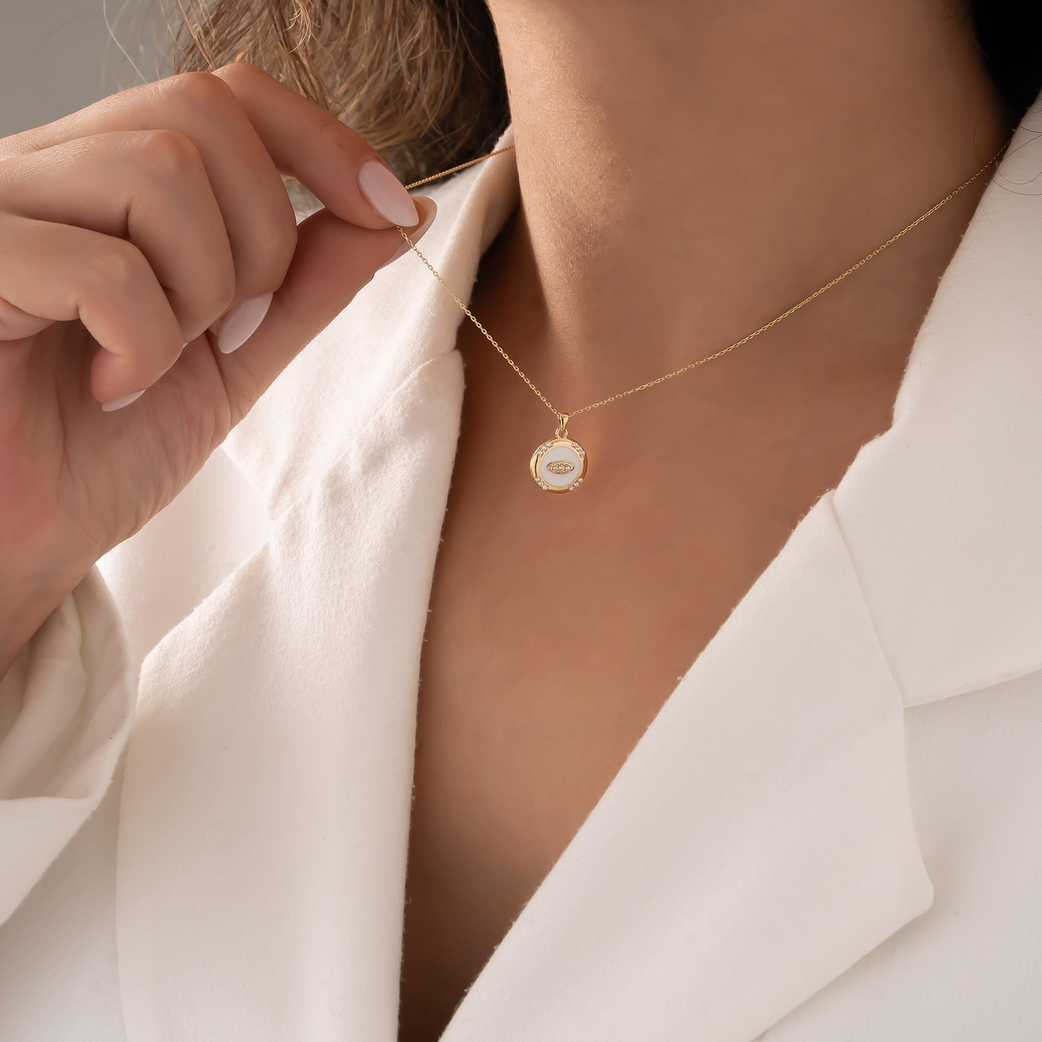 Taşlı Beyaz Mineli 14 Ayar Altın Kolye