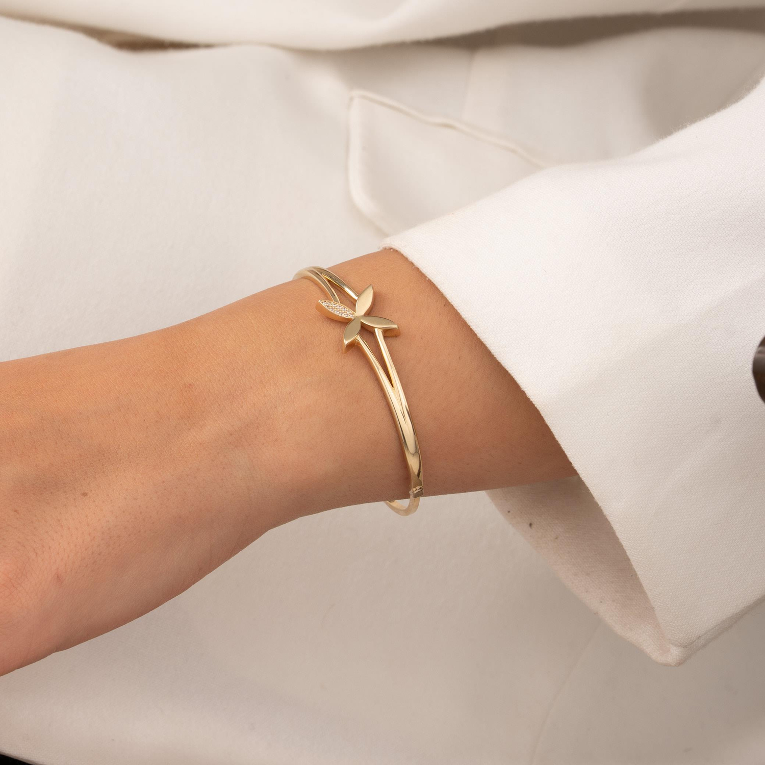 Taşlı Çiçek 14 Ayar Altın Kelepçe