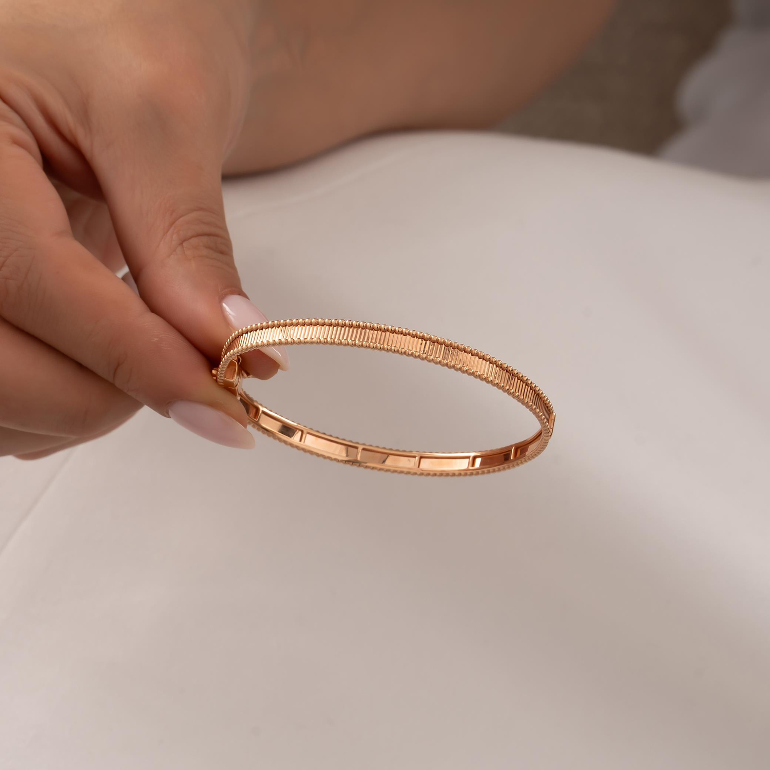 Top Detaylı 14 Ayar Altın Kelepçe