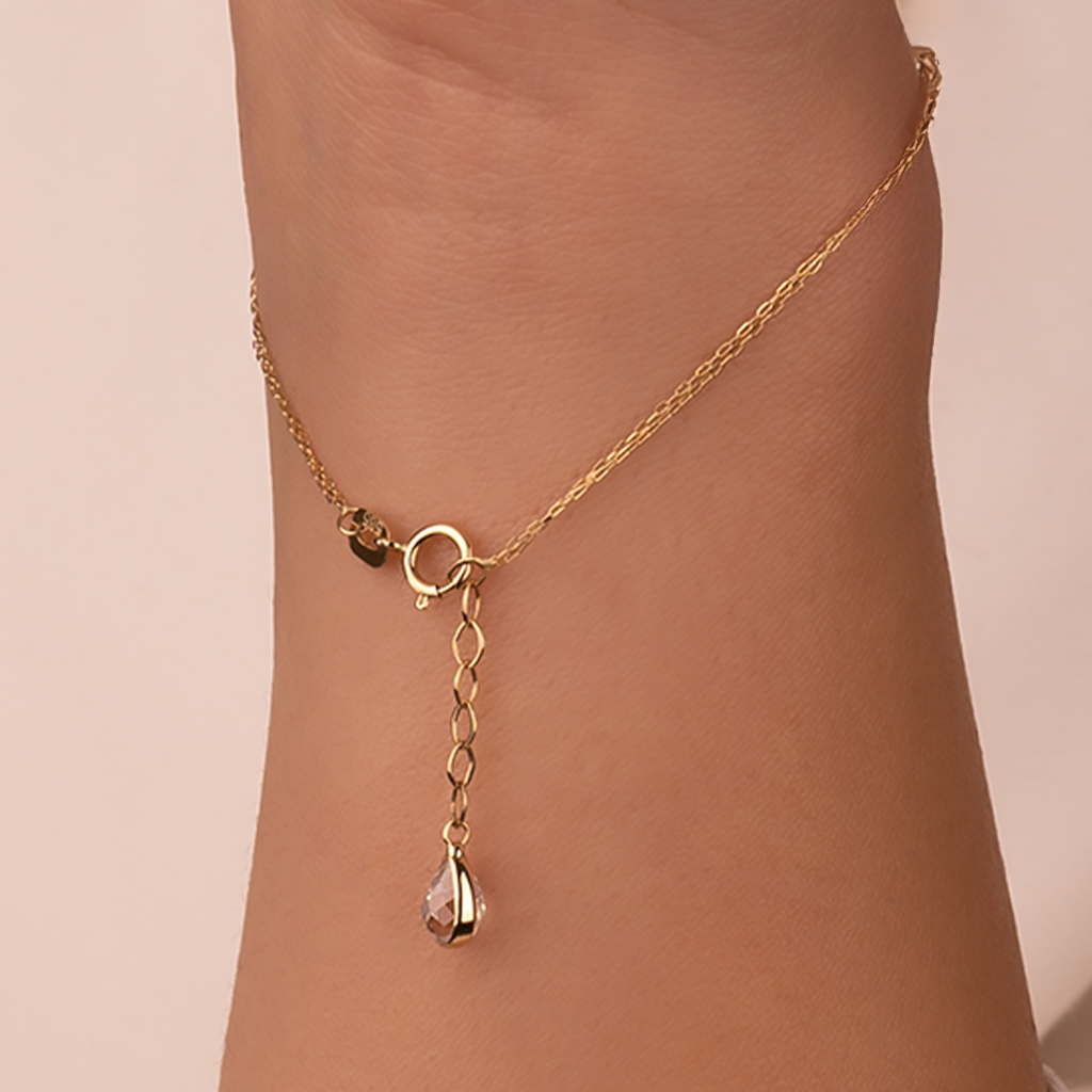 Yıldız Figürlü 14 Ayar Altın Minimal Bileklik