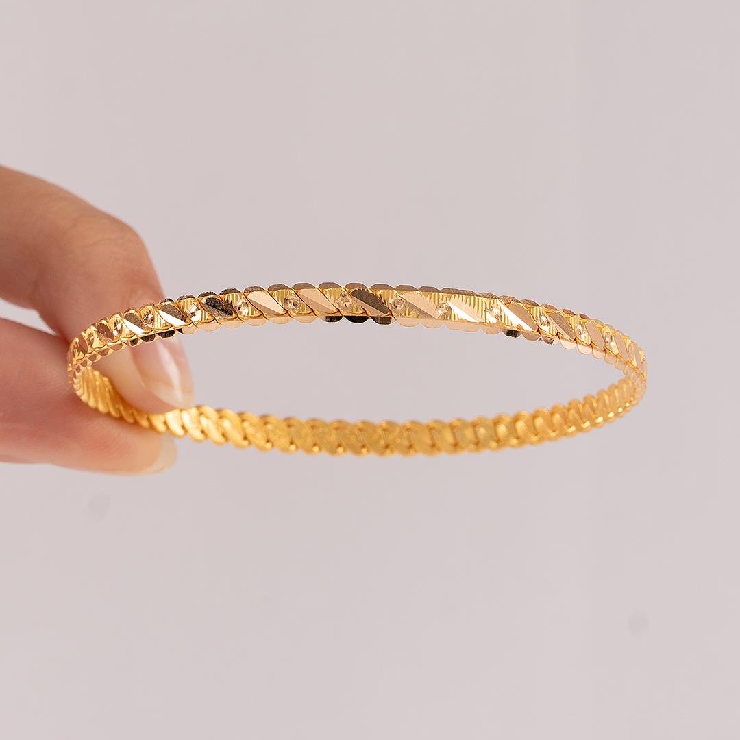 15 Gram Noktalı Üçlü Burma Bilezik 22 Ayar