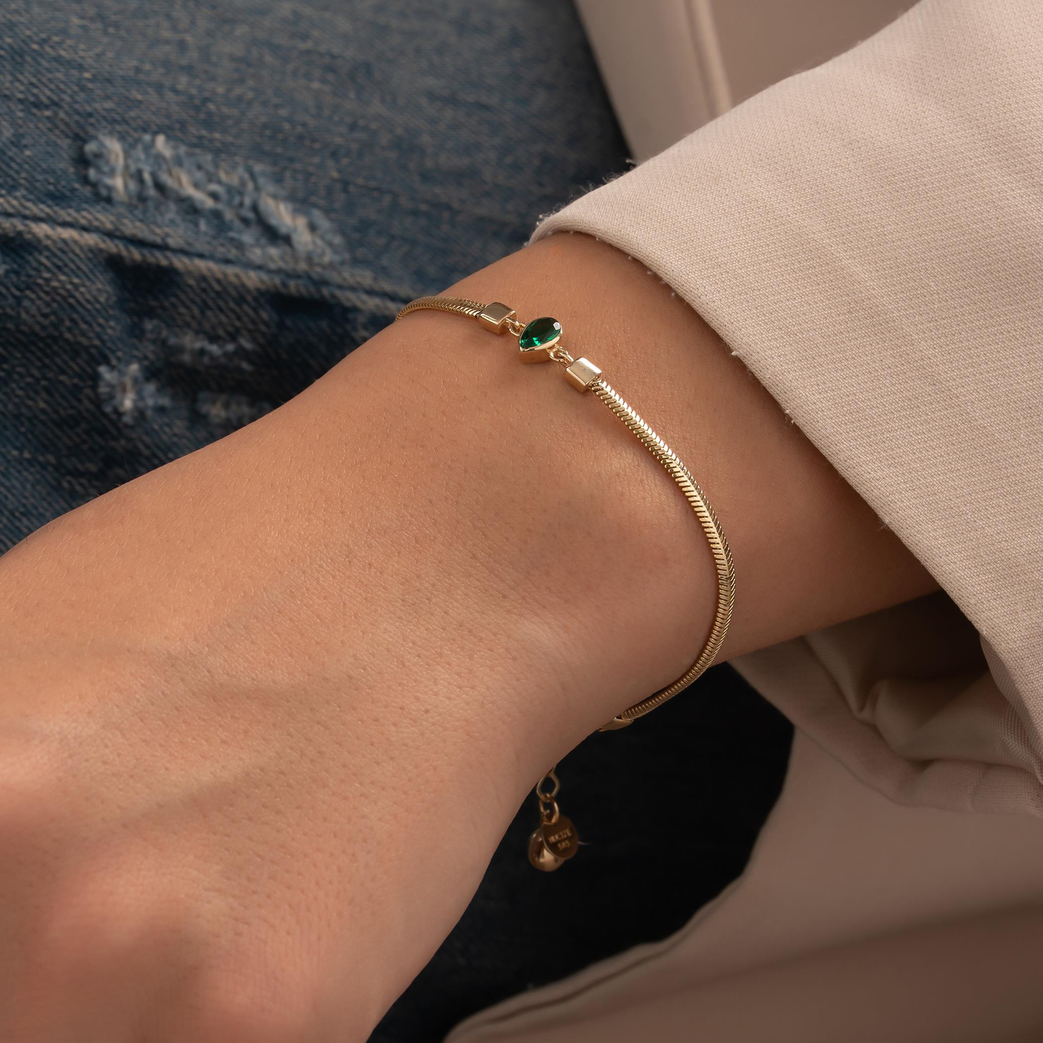 Balıksırtı Yeşil Taşlı 14 Ayar Altın Bileklik