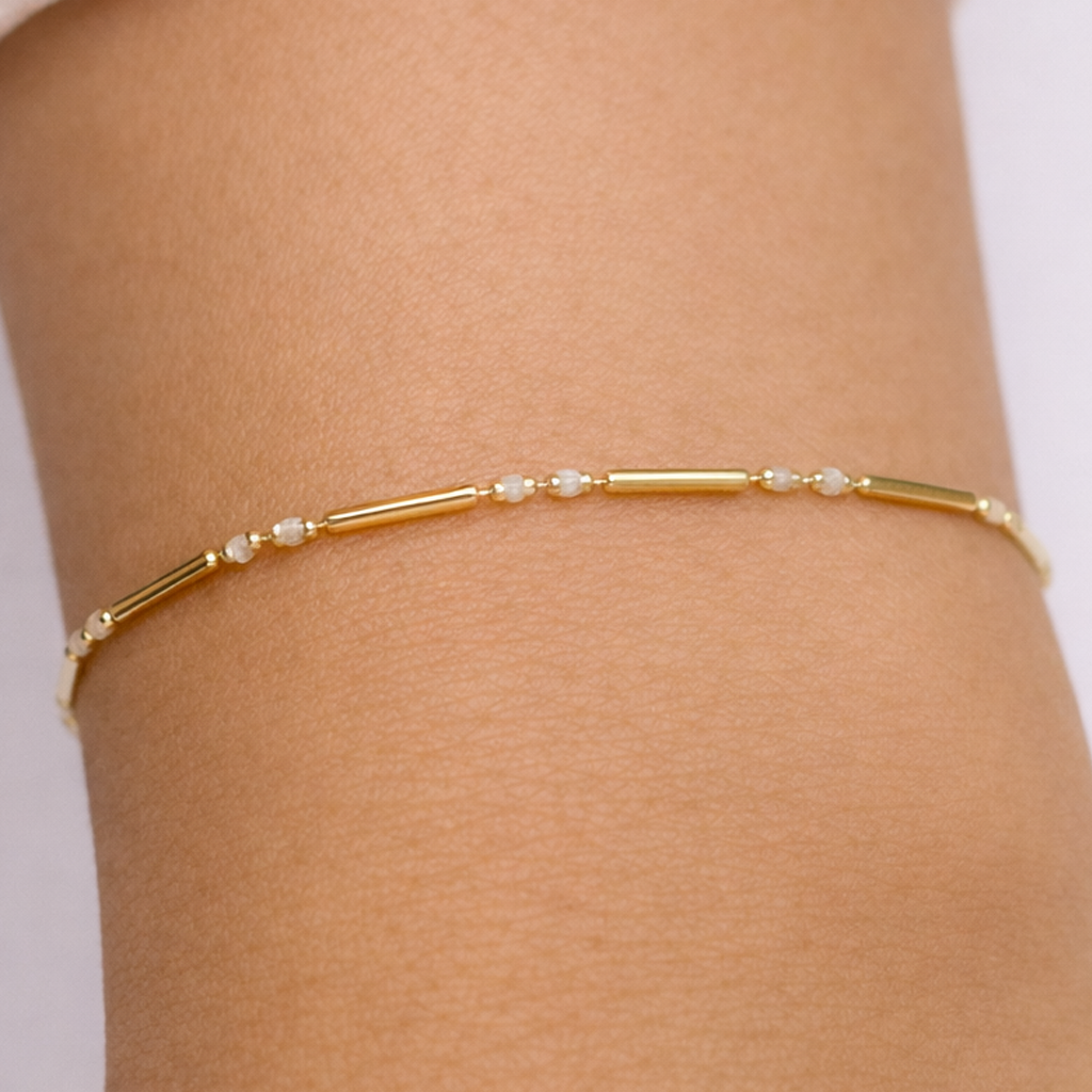 Beyaz Mineli 14 Ayar Altın Bileklik