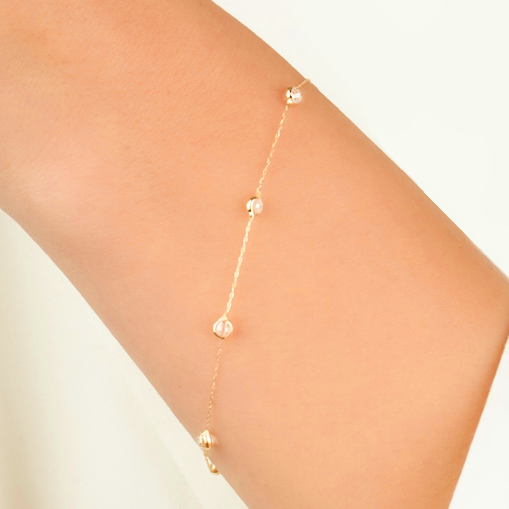 Beyaz Taşlı 14 Ayar Altın Minimal Bileklik