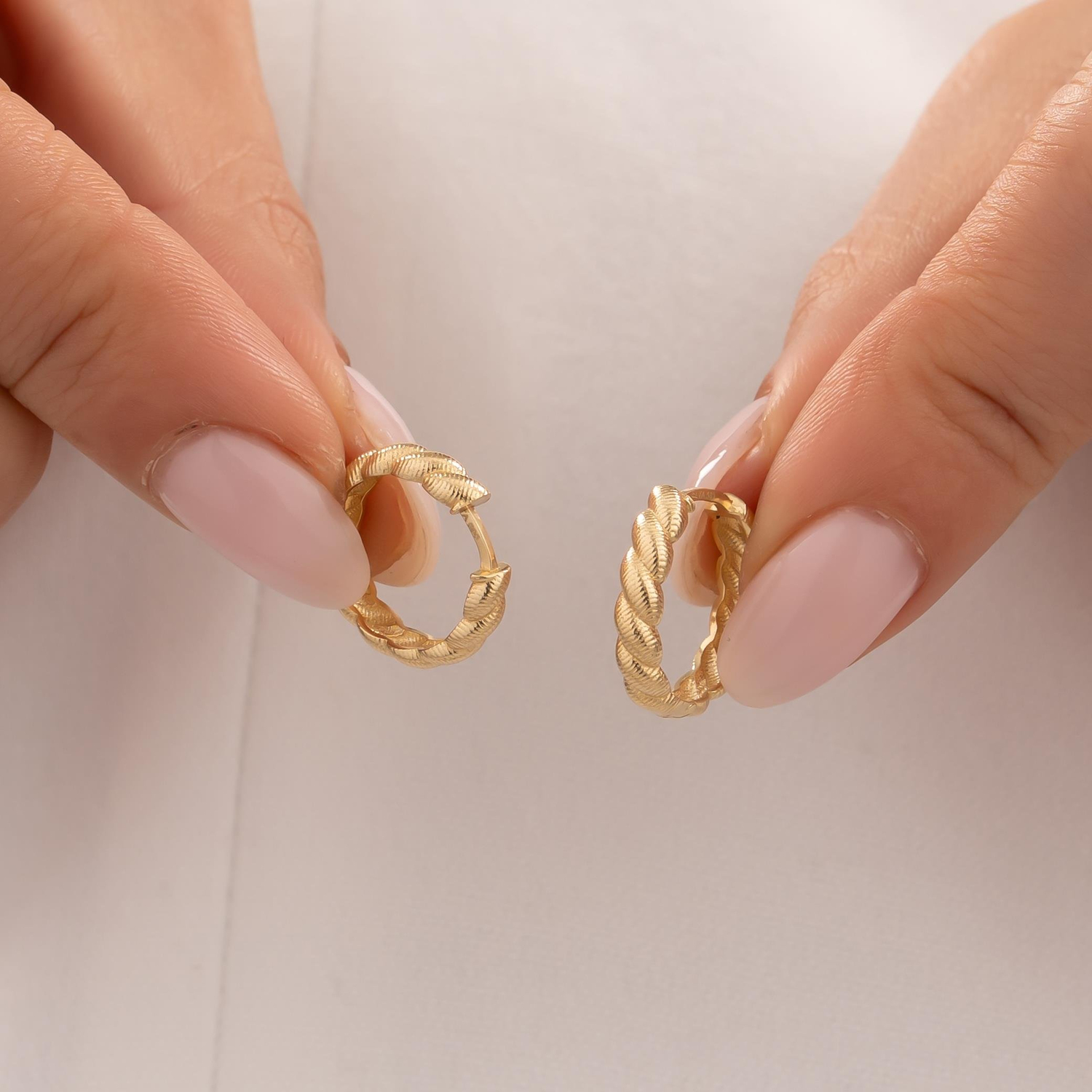 Burgu Halka Küpe 14 Ayar Altın