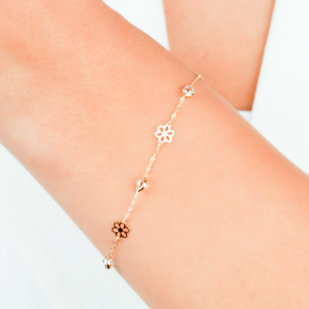 Çiçek Motifli 14 Ayar Altın Minimal Bileklik