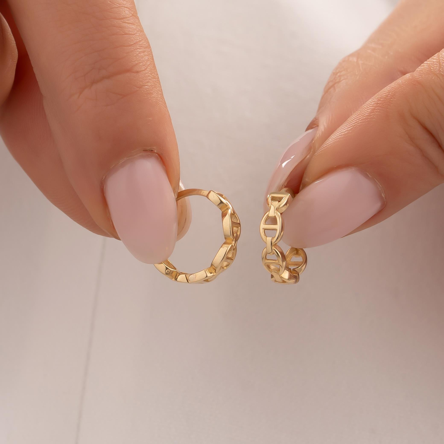 Desenli Halka Küpe 14 Ayar Altın