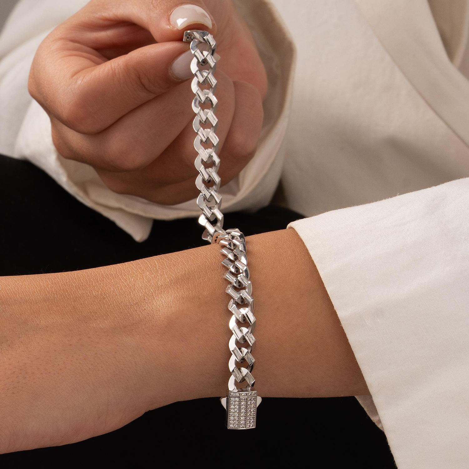 Gurmet 14 Ayar Beyaz Altın Bileklik 