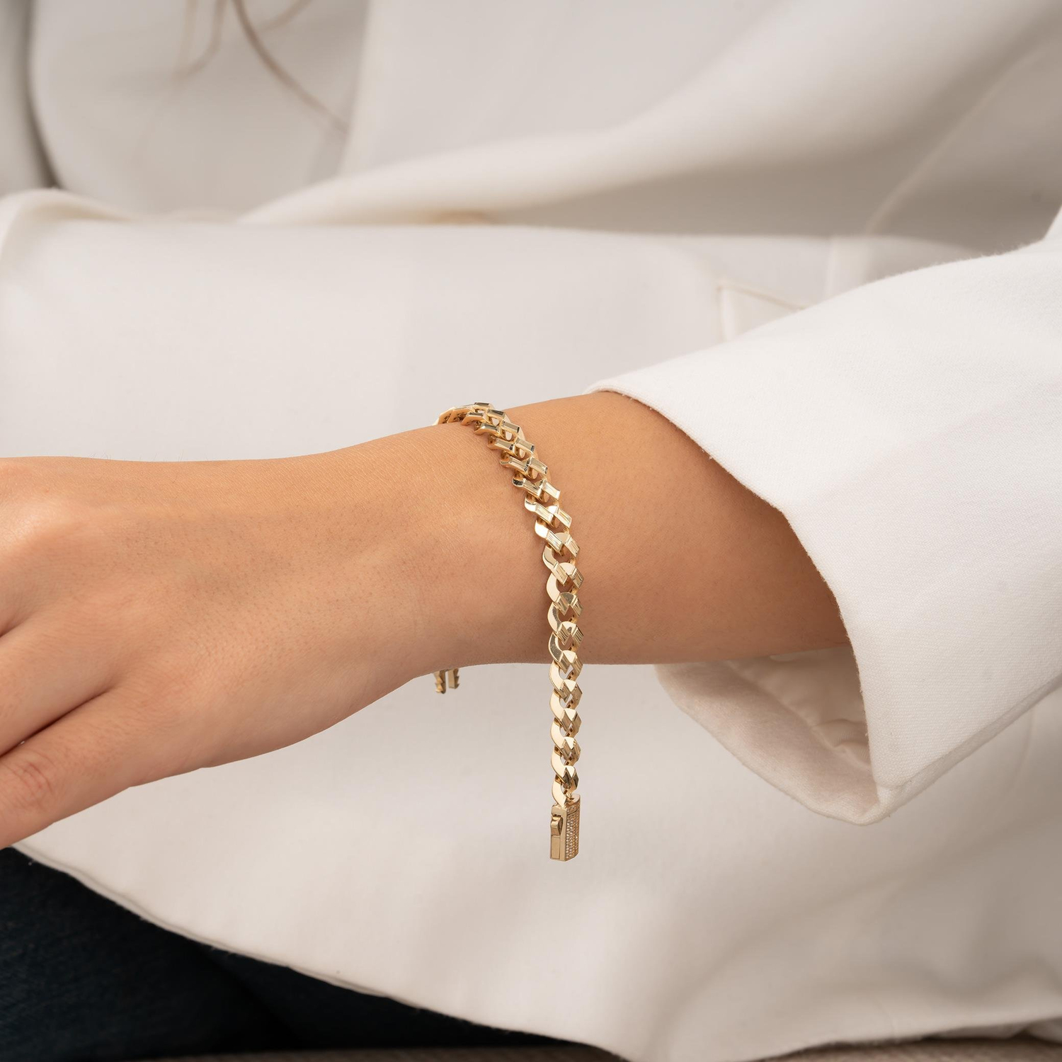 Gurmet Model 14 Ayar Altın Bileklik