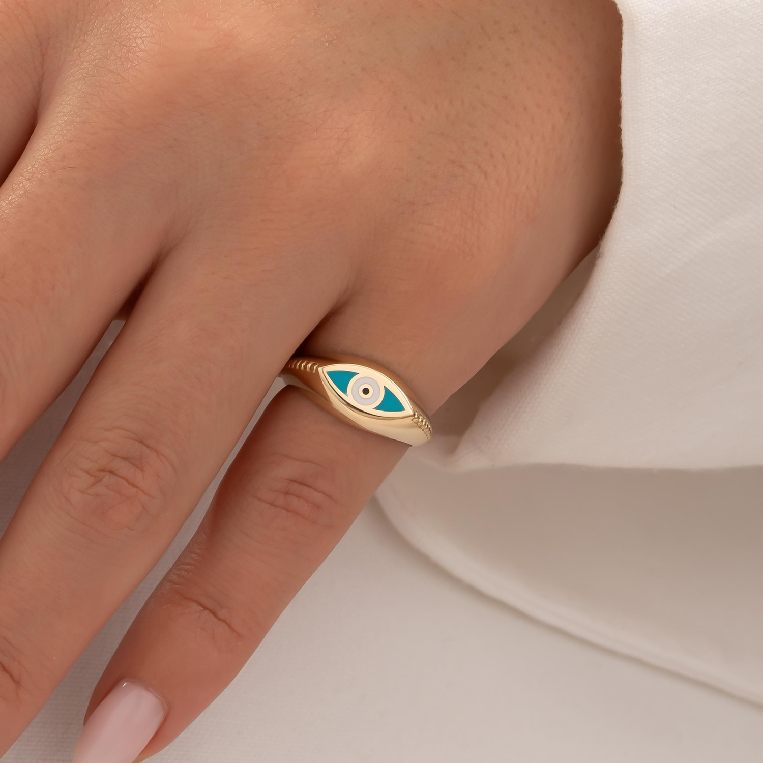 Mavi Mineli Göz 14 Ayar Altın Yüzük