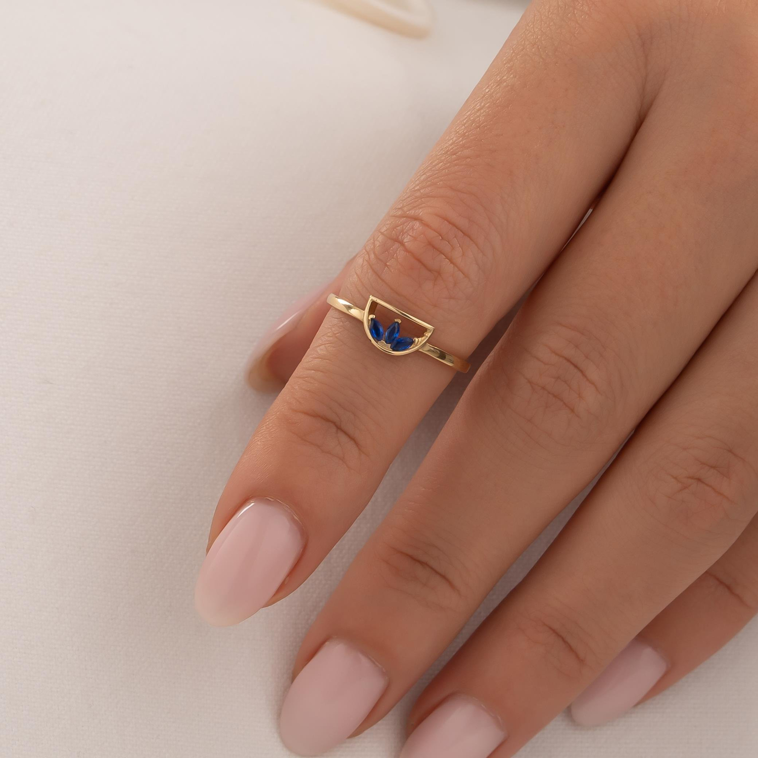 Mavi Taşlı 14 Ayar Altın Yüzük