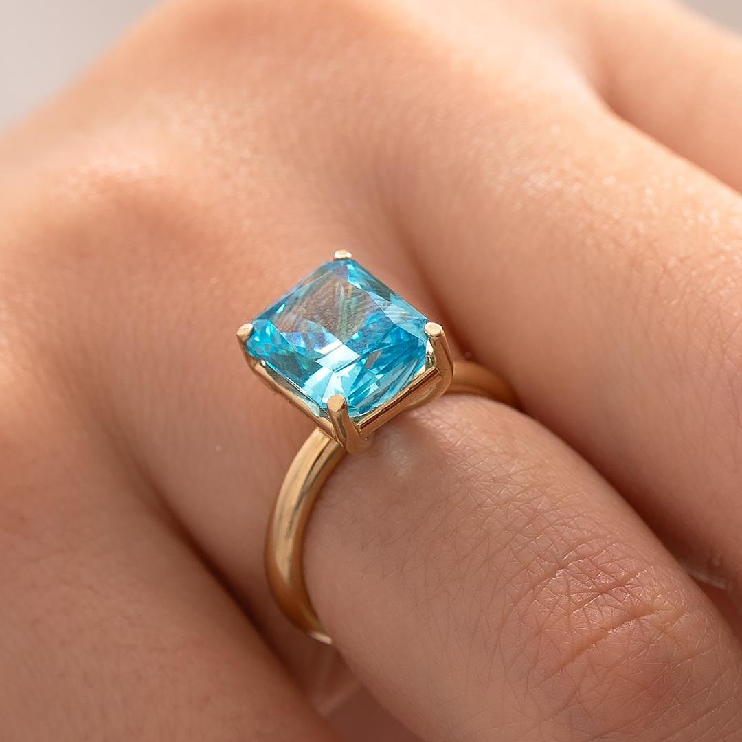 Mavi Taşlı Kare Tasarım 14 Ayar Yüzük