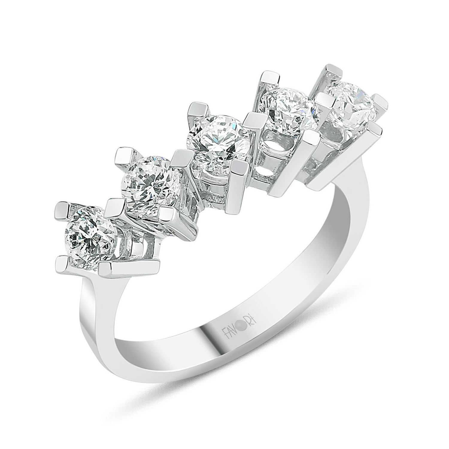 PIRLANTA BEŞTAŞ YÜZÜK