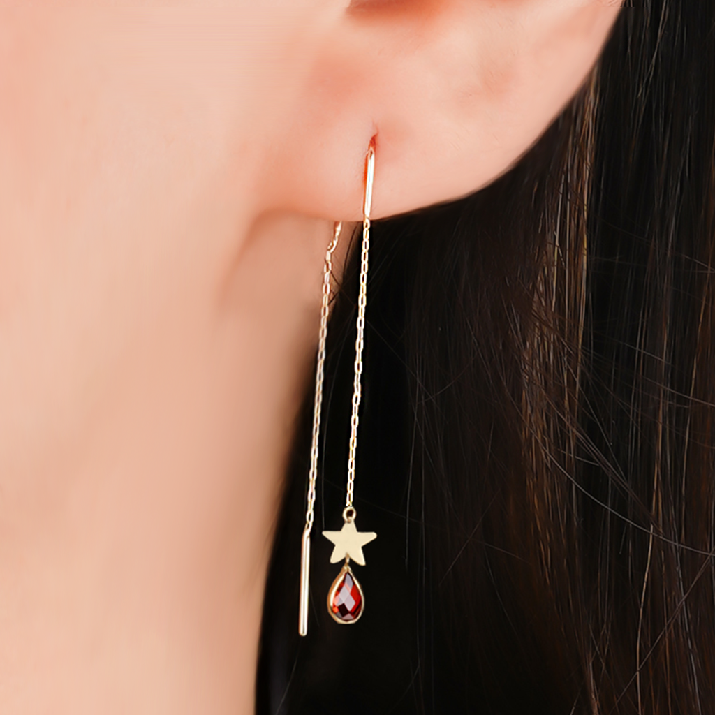 Sallantılı Kırmızı Taşlı Yıldız Küpe 14 Ayar Altın