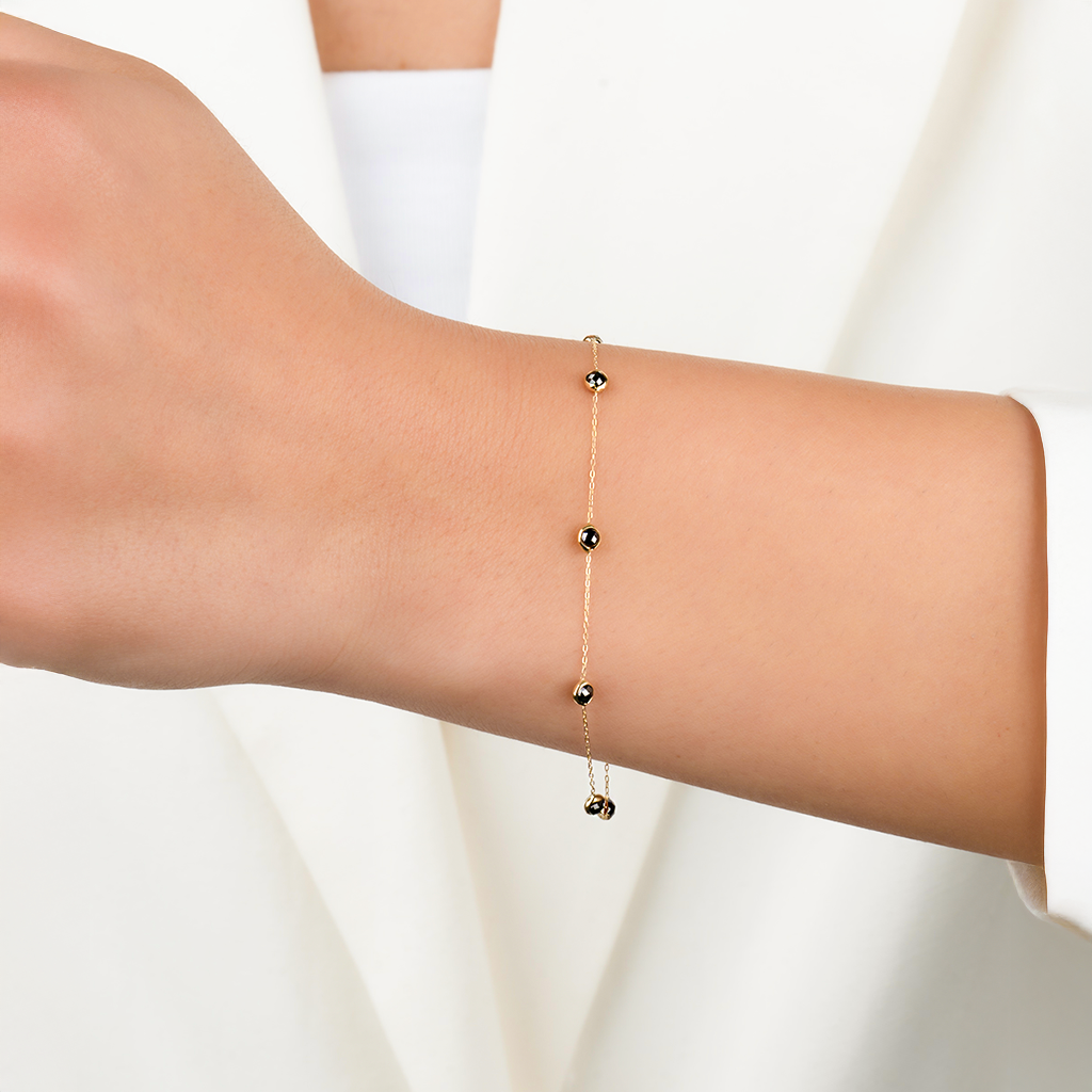 Siyah Taşlı 14 Ayar Altın Minimal Bileklik