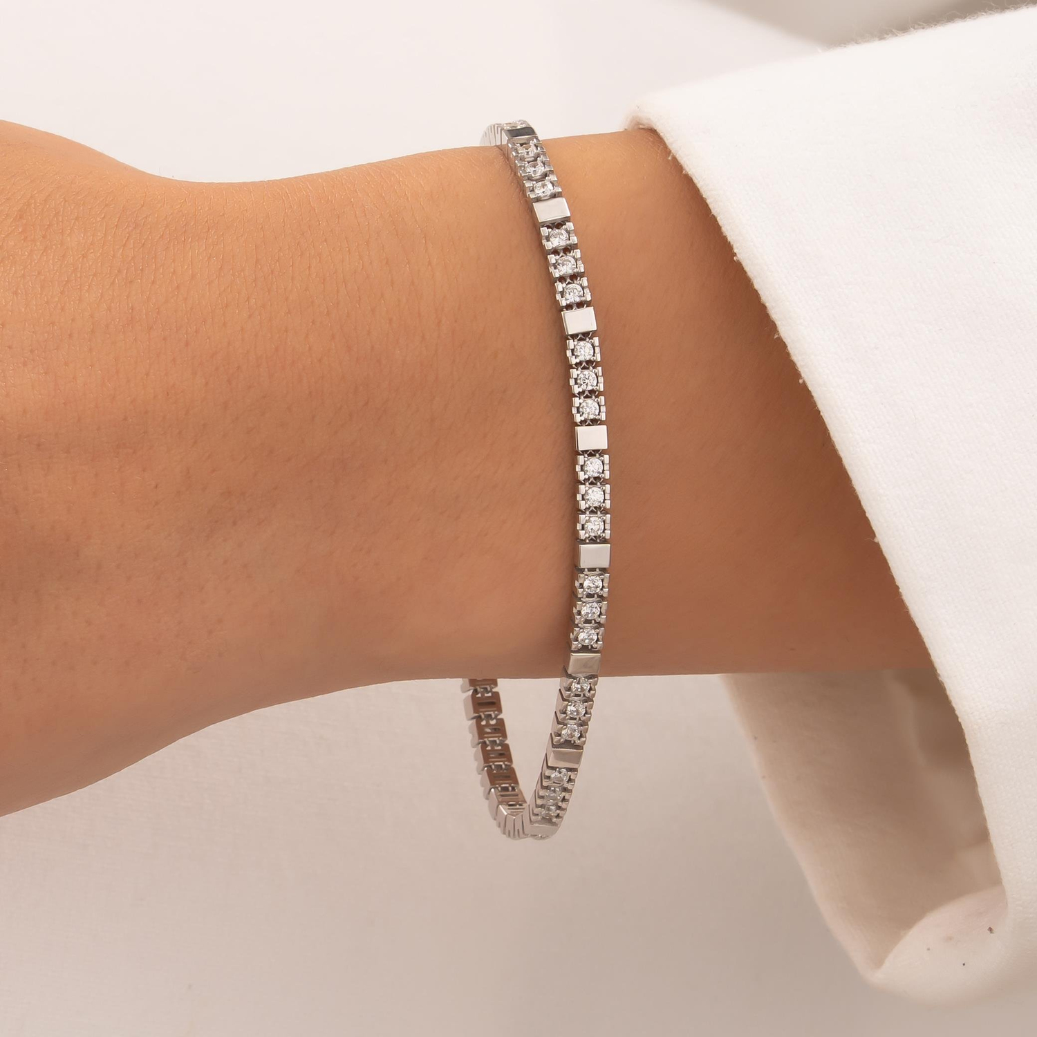 Taşlı 14 Ayar Beyaz Altın Bileklik