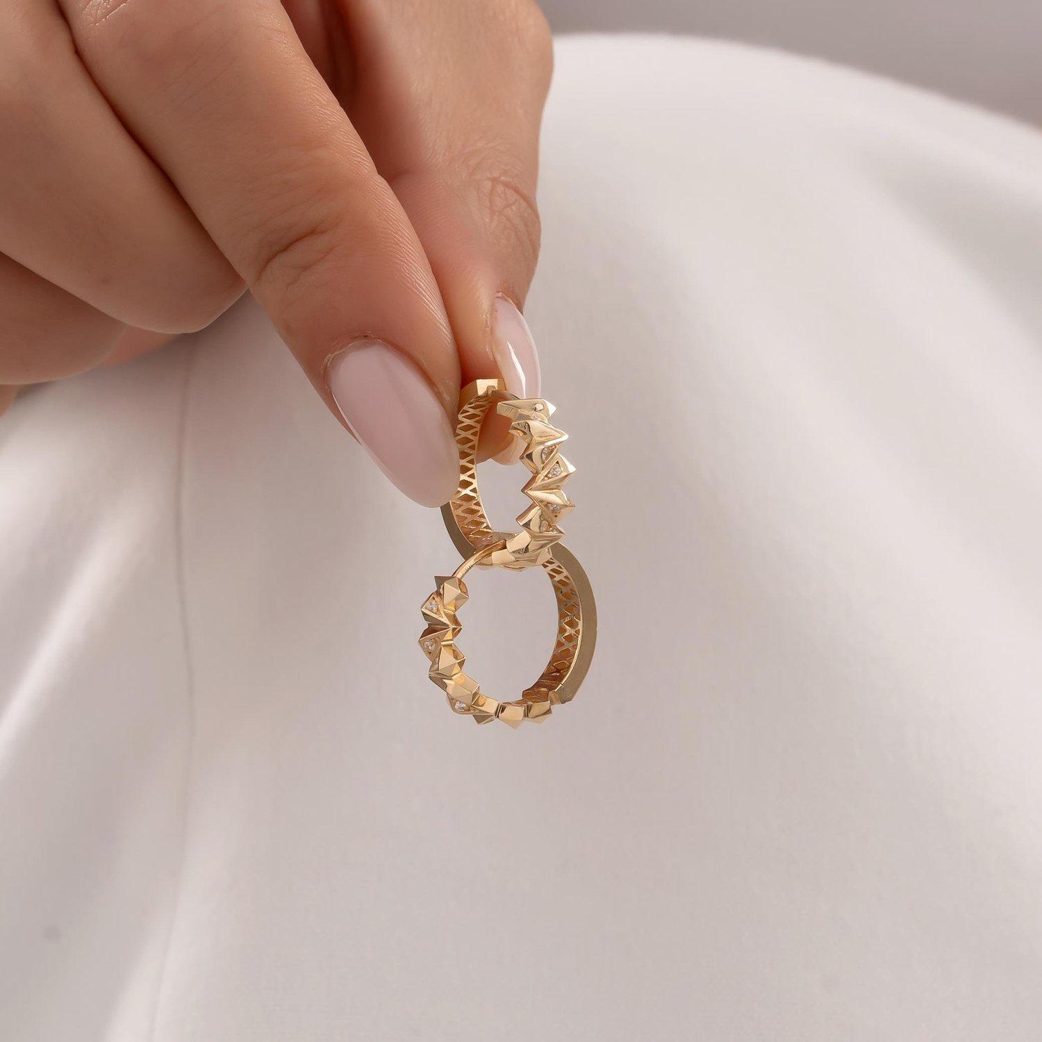 Taşlı Geometrik Halka Küpe 14 Ayar Altın