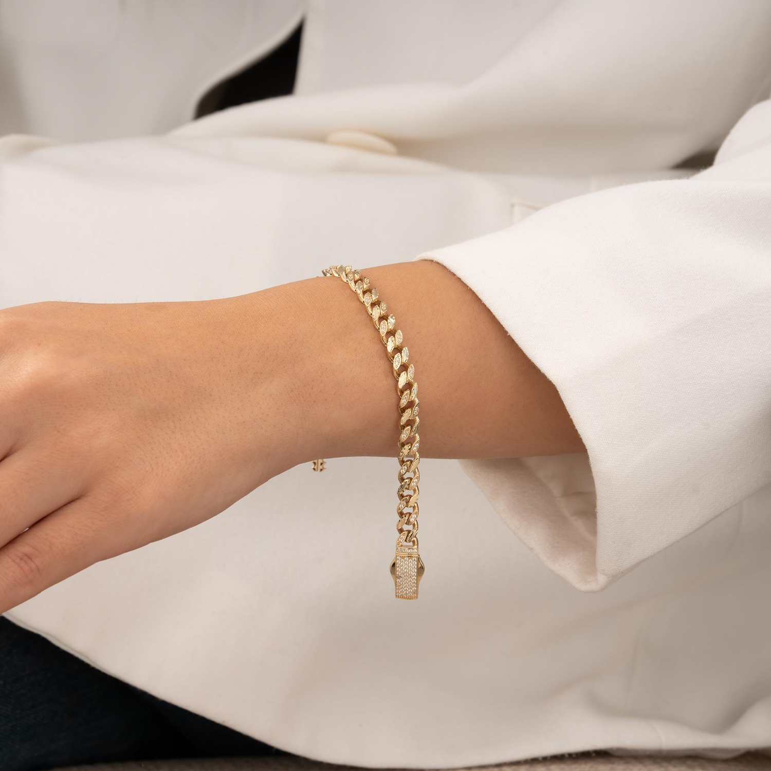 Taşlı Gurmet 14 Ayar Altın Bileklik